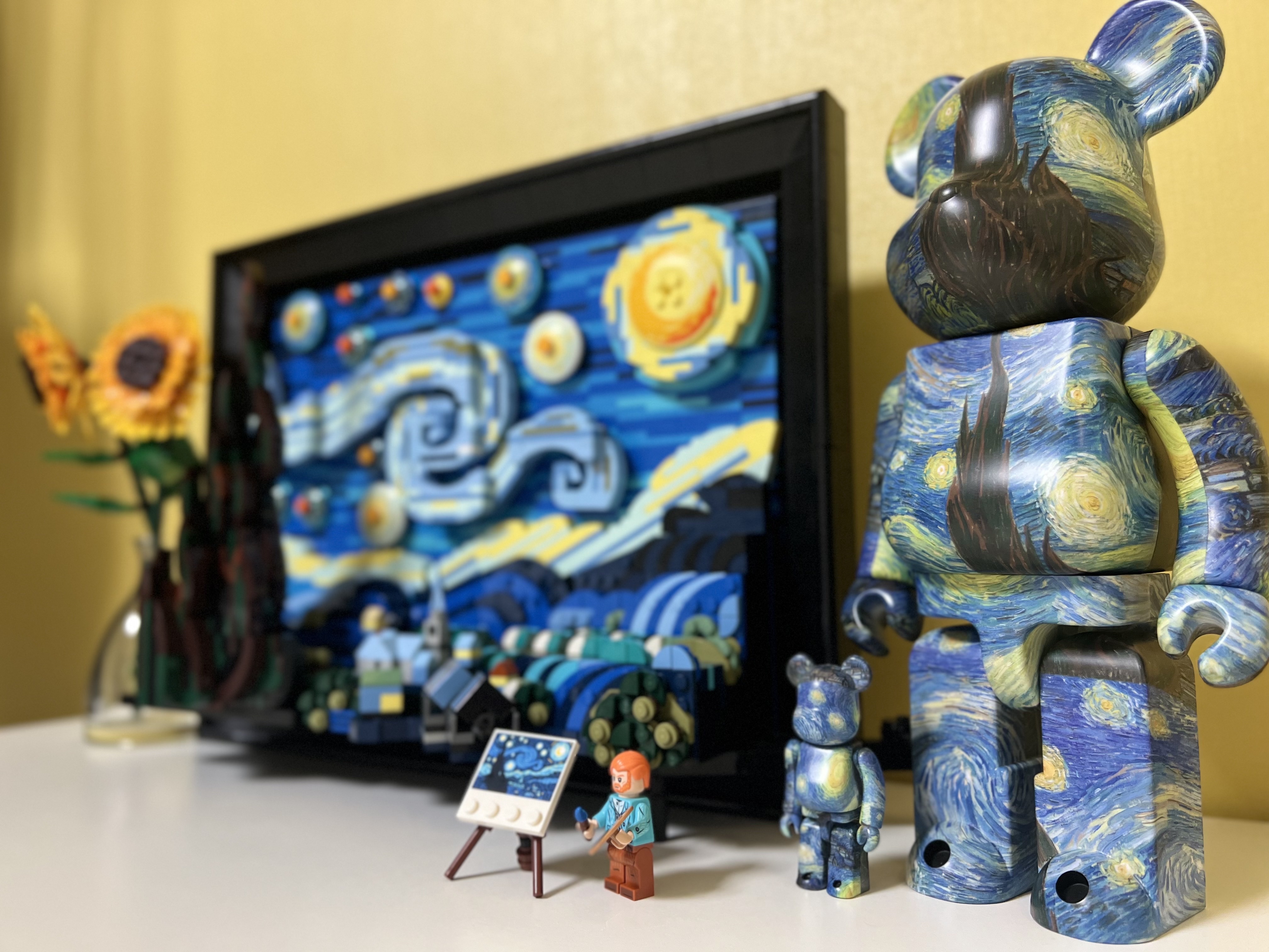 Bearbrick x MoMA Vincent van Gogh The Starry Night 100% & 400% Set, Lego Vincent Van Gogh The Starry Night 착용 스타일