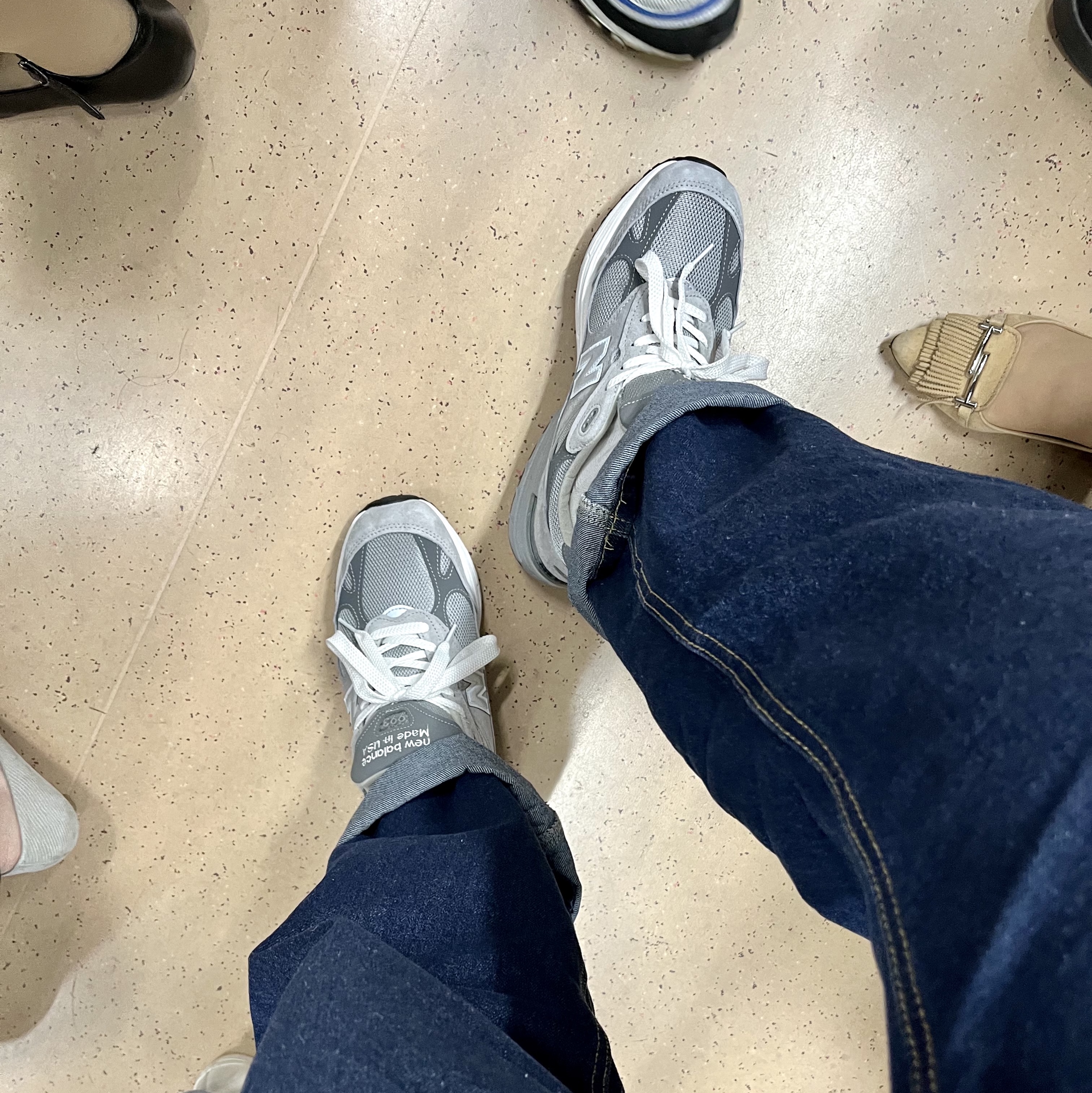 New Balance 993 Made in USA Grey - D Standard, Nike Air Max 97 OG Atlantic Blue and Voltage Yellow 착용 스타일 - 2