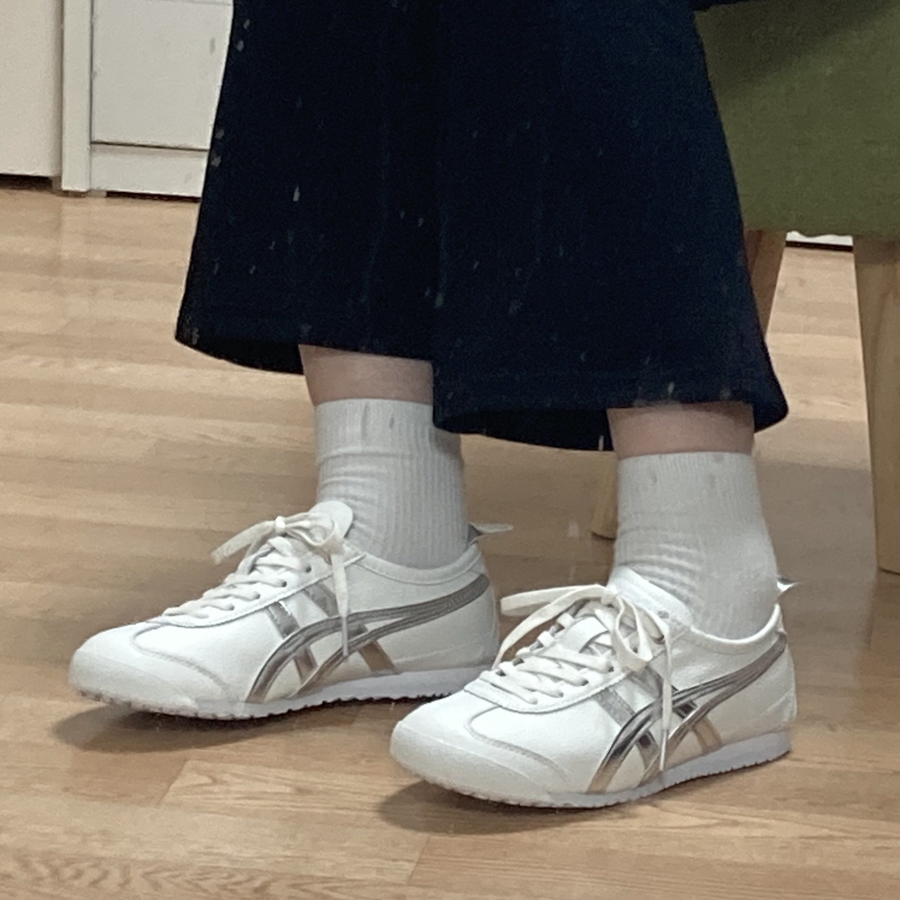 Onitsuka Tiger Mexico 66 White Silver 착용 스타일