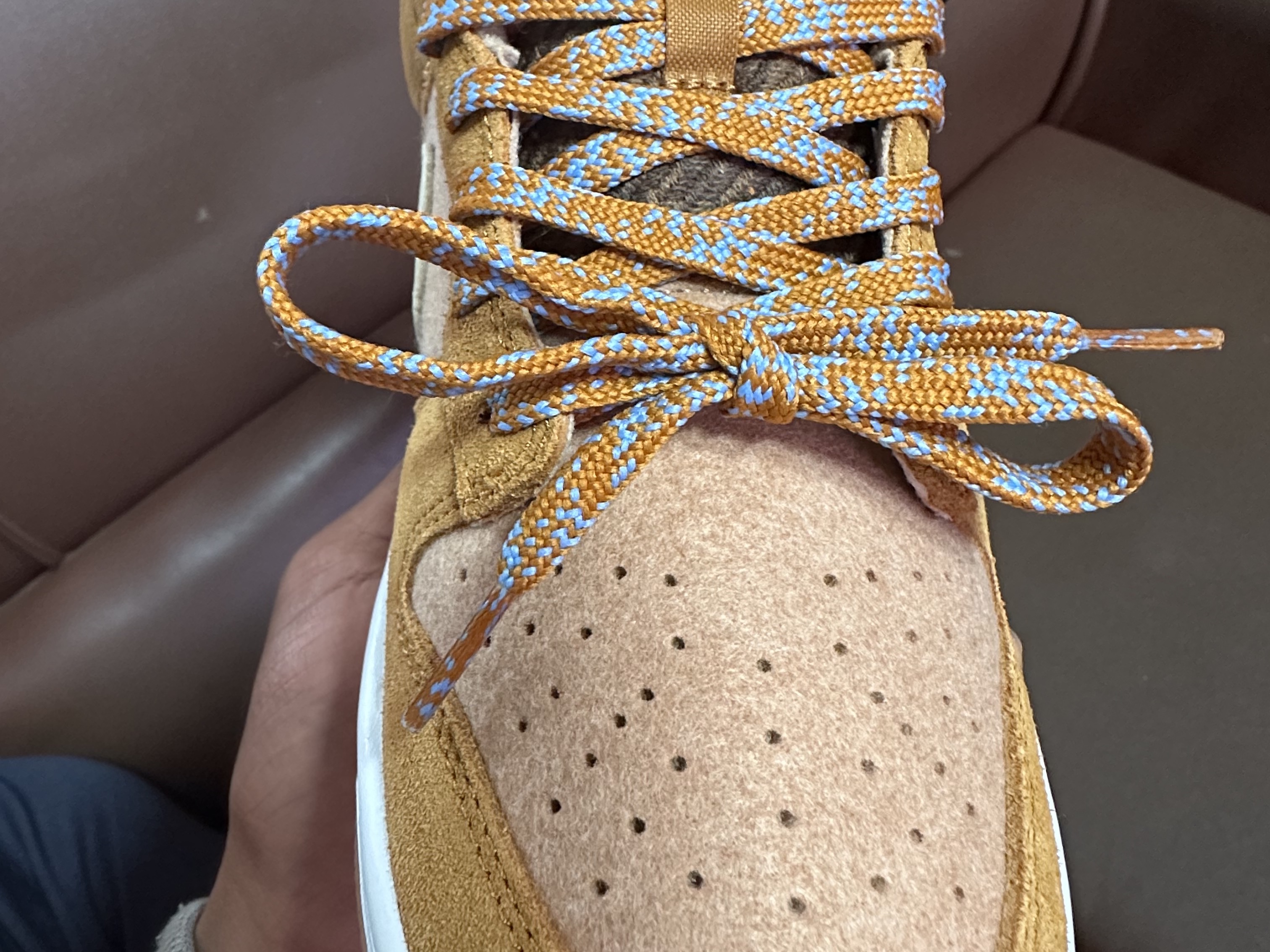 Nike Dunk Low SE Praline Desert Ochre 착용 스타일 - 4