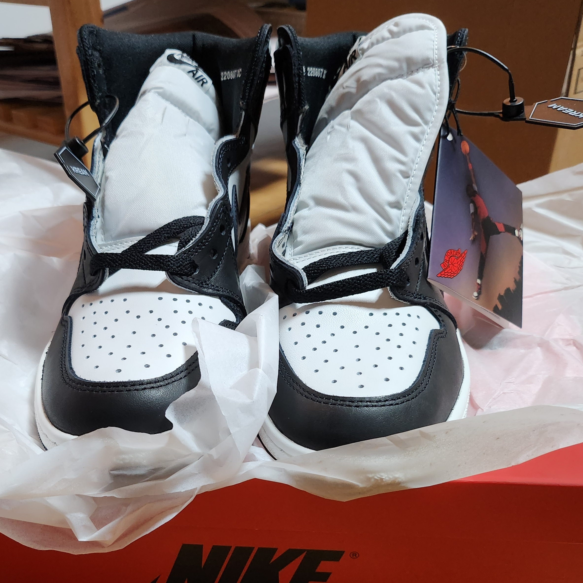 Jordan 1 High 85 Black White 착용 스타일