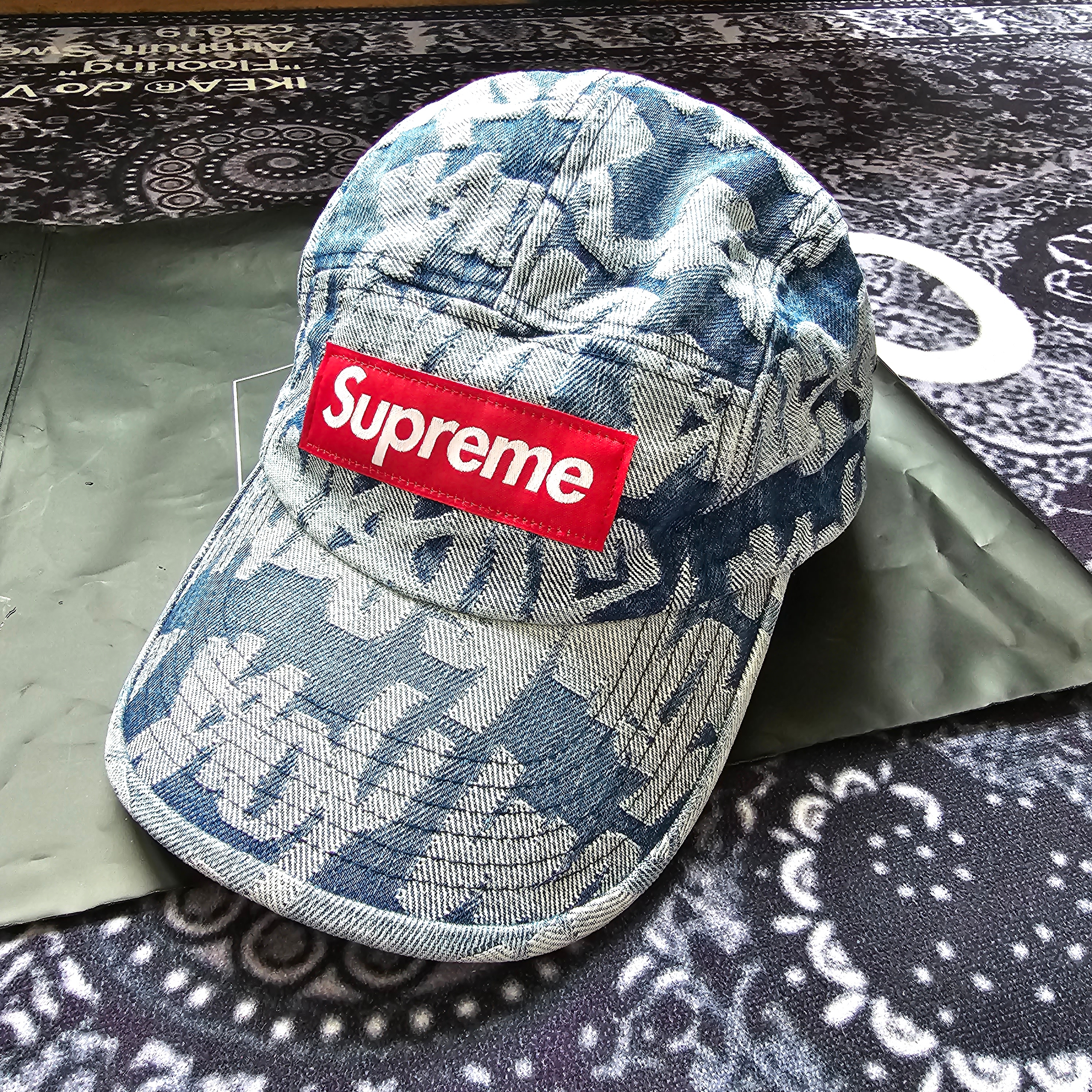 Supreme Fat Tip Jacquard Denim Camp Cap Blue - 22SS 착용 스타일