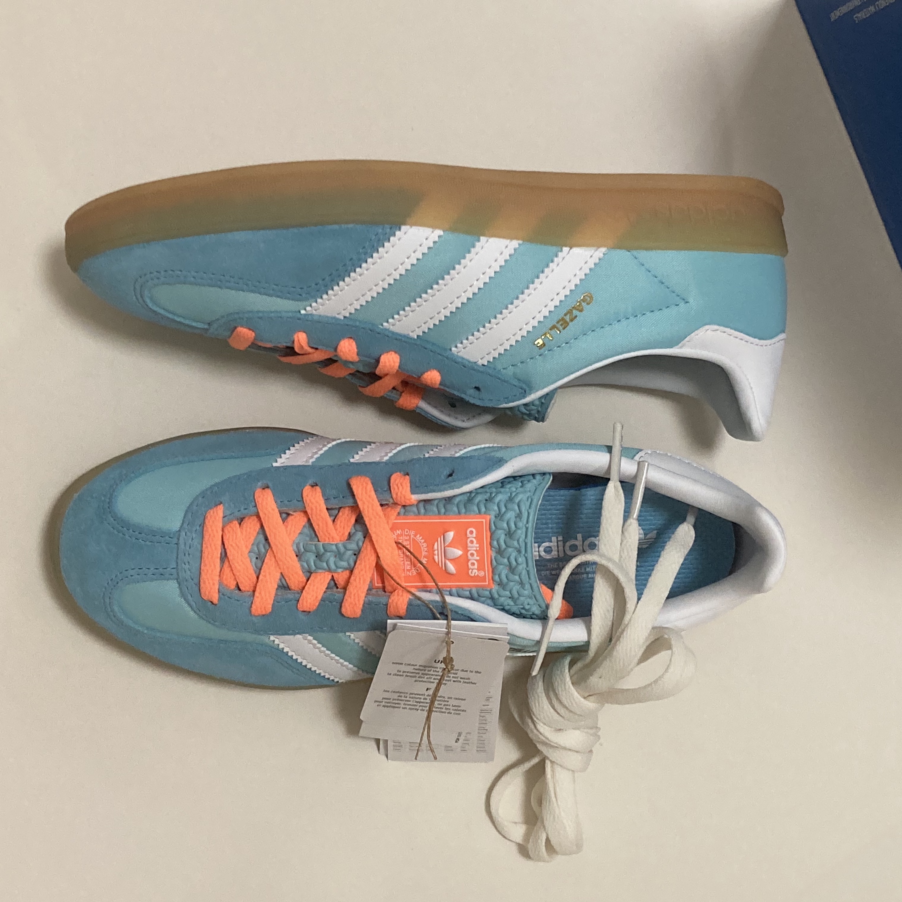 Adidas Gazelle Indoor Preloved Blue White 착용 스타일