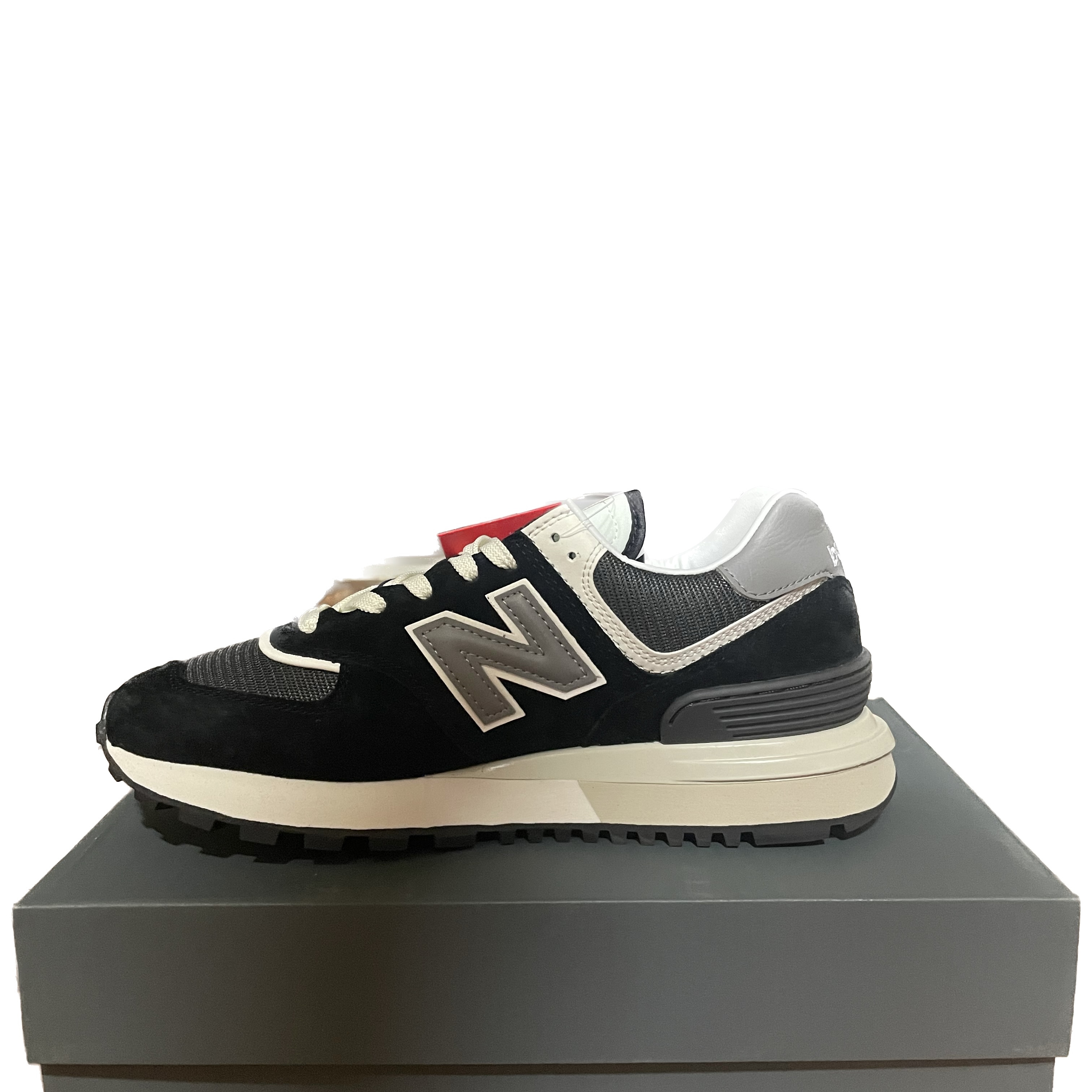 New Balance 574 Legacy Black 착용 스타일