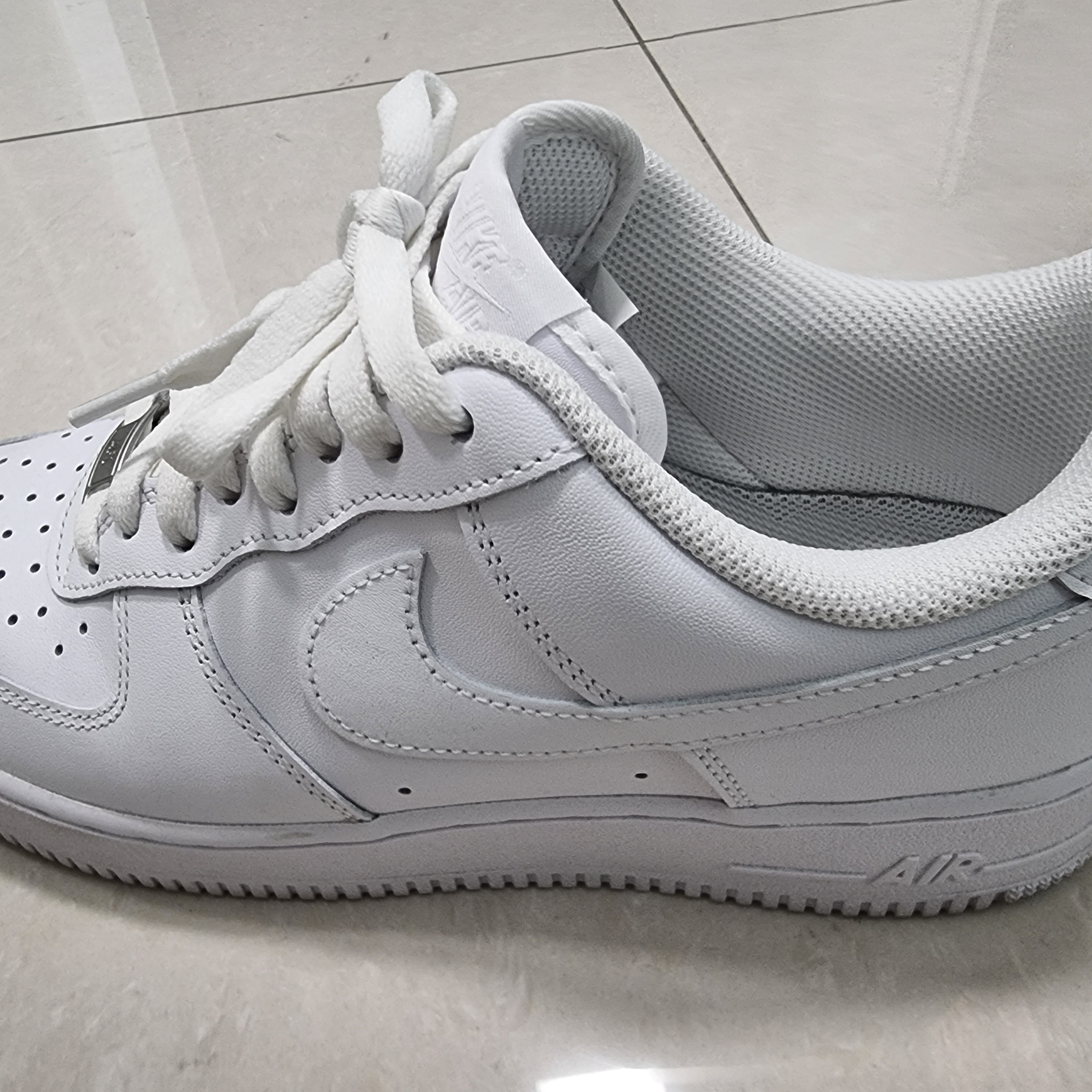 Nike Air Force 1 '07 Low White 착용 스타일 - 1