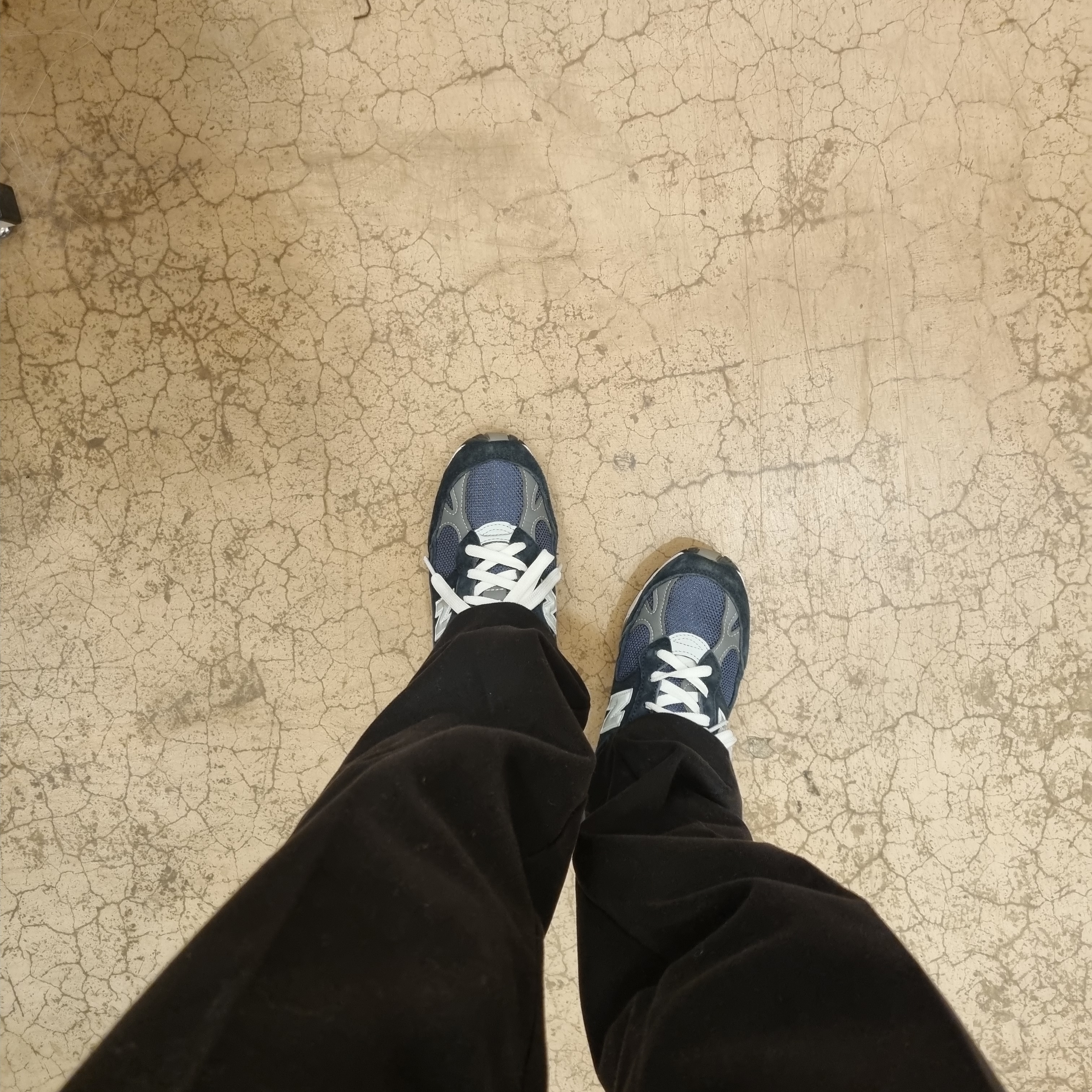 New Balance 410v5 Black - 2E Wide, (W) New Balance 991 Made in UK Navy 착용 스타일 - 2