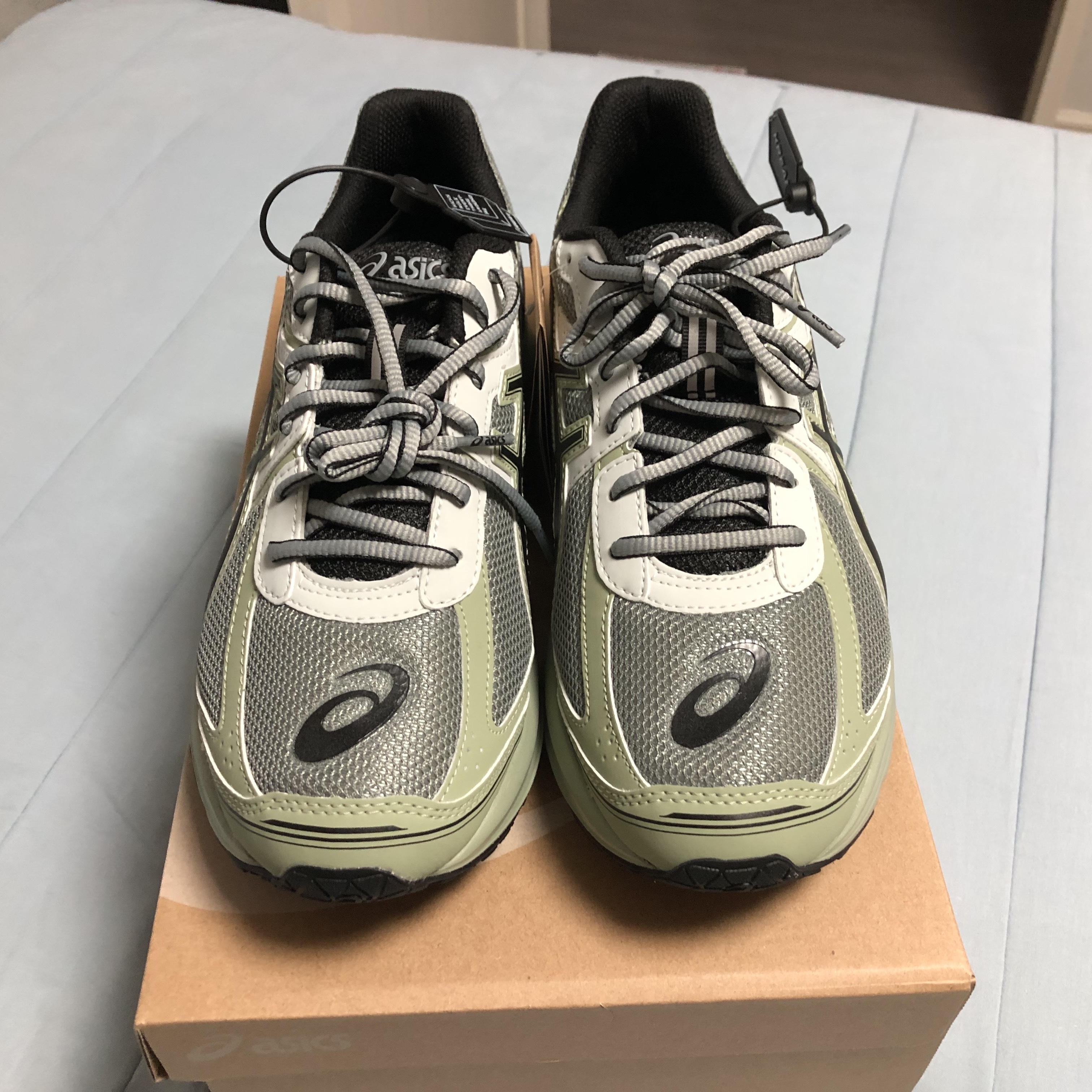 Asics Jog 100 S Sheet Rock - 2E Wide 착용 스타일 - 4