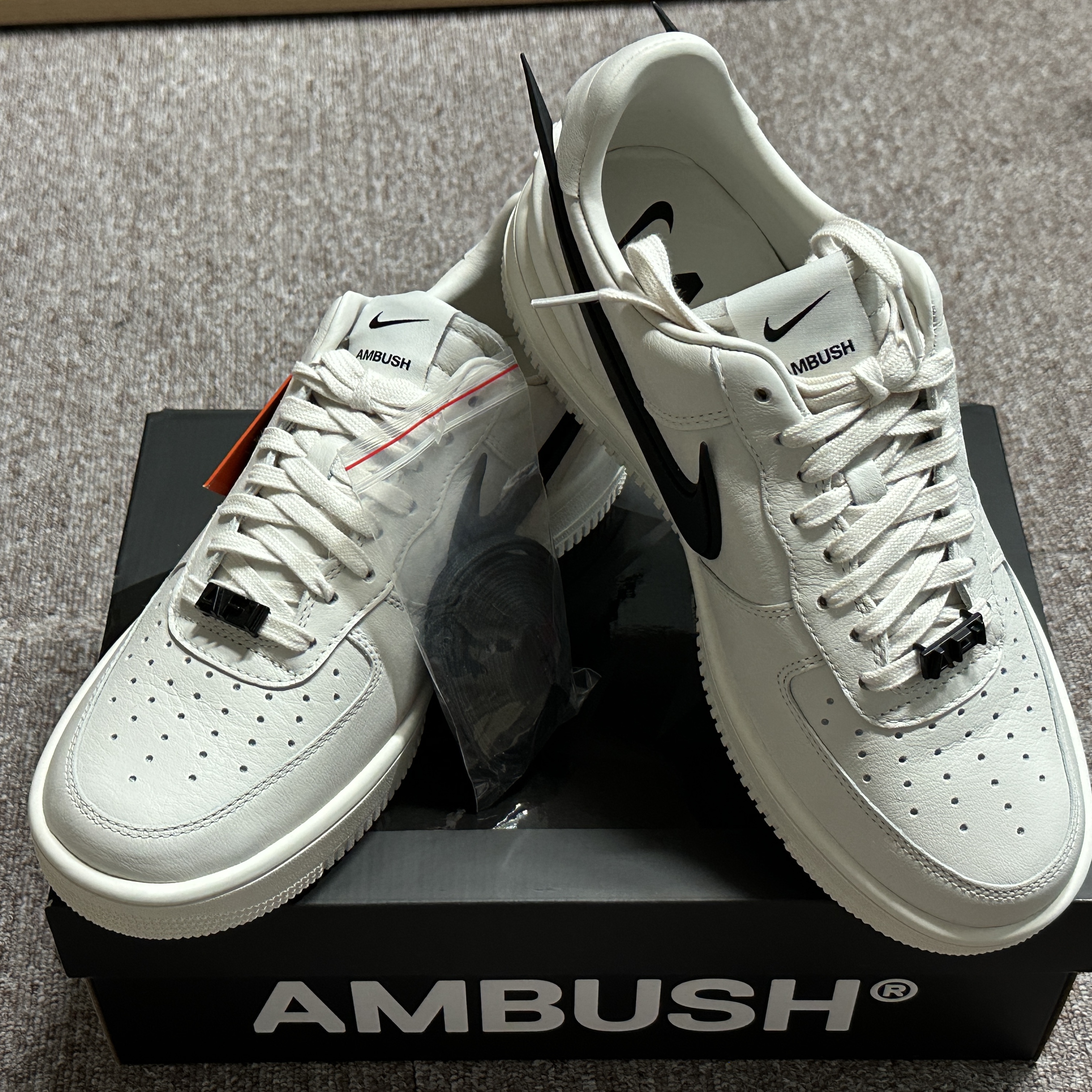 Nike x Ambush Air Force 1 Low SP Phantom 착용 스타일
