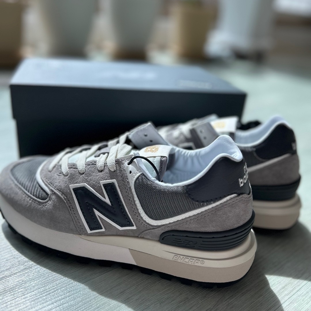 New Balance 574 Legacy Grey 착용 스타일 - 1