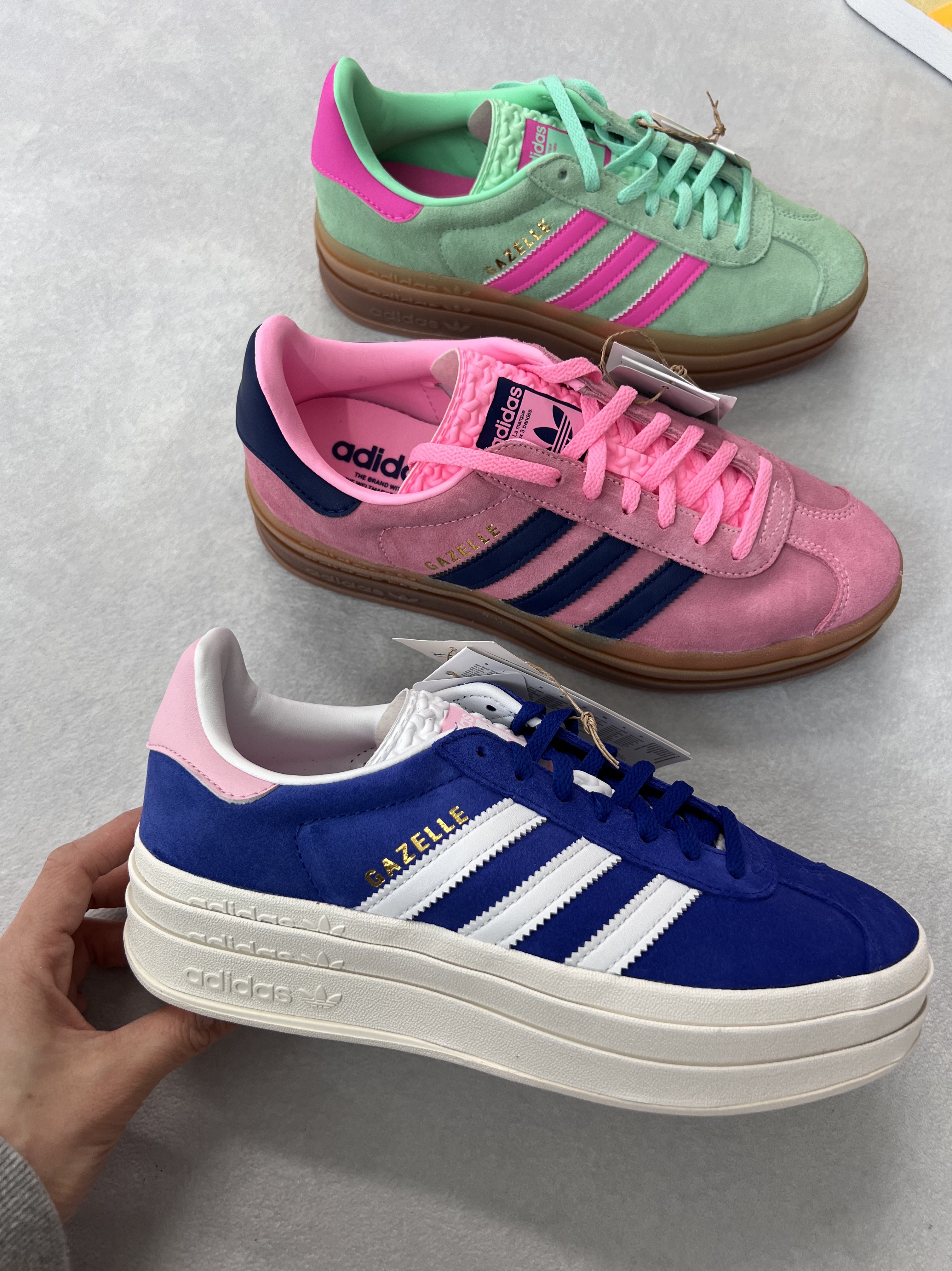 (W) Adidas Gazelle Bold Blue Pink, (W) Adidas Gazelle Bold Pink Glow Victory Blue 착용 스타일