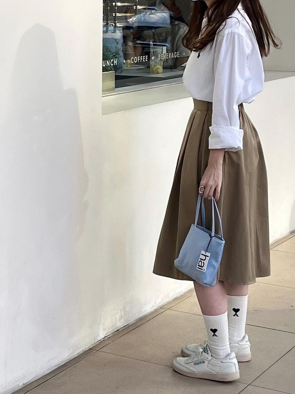 Hai Little Silk Bag Light Blue 착용 스타일 - 2