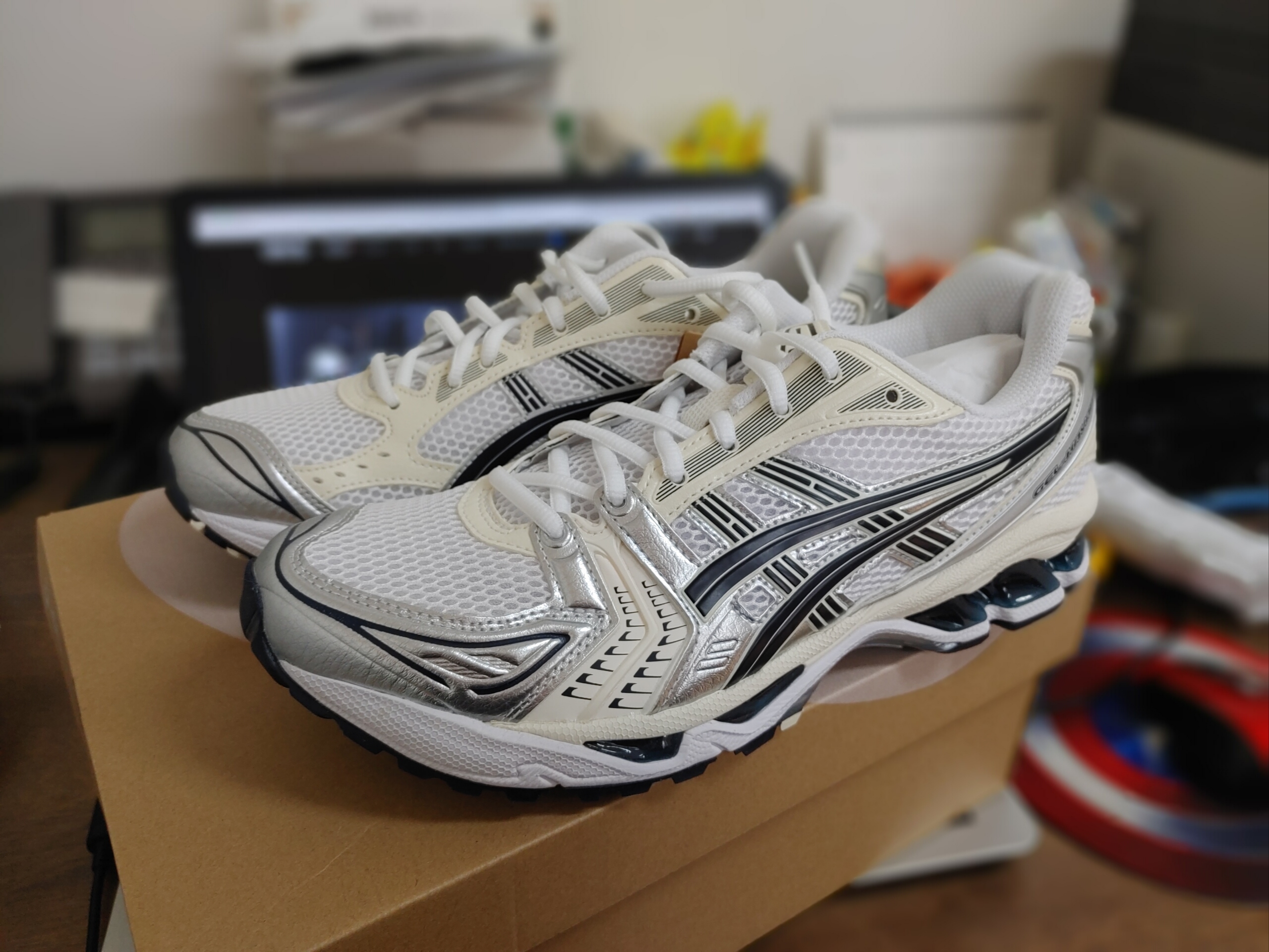 (W) Asics Gel-Kayano 14 White Midnight 착용 스타일 - 1