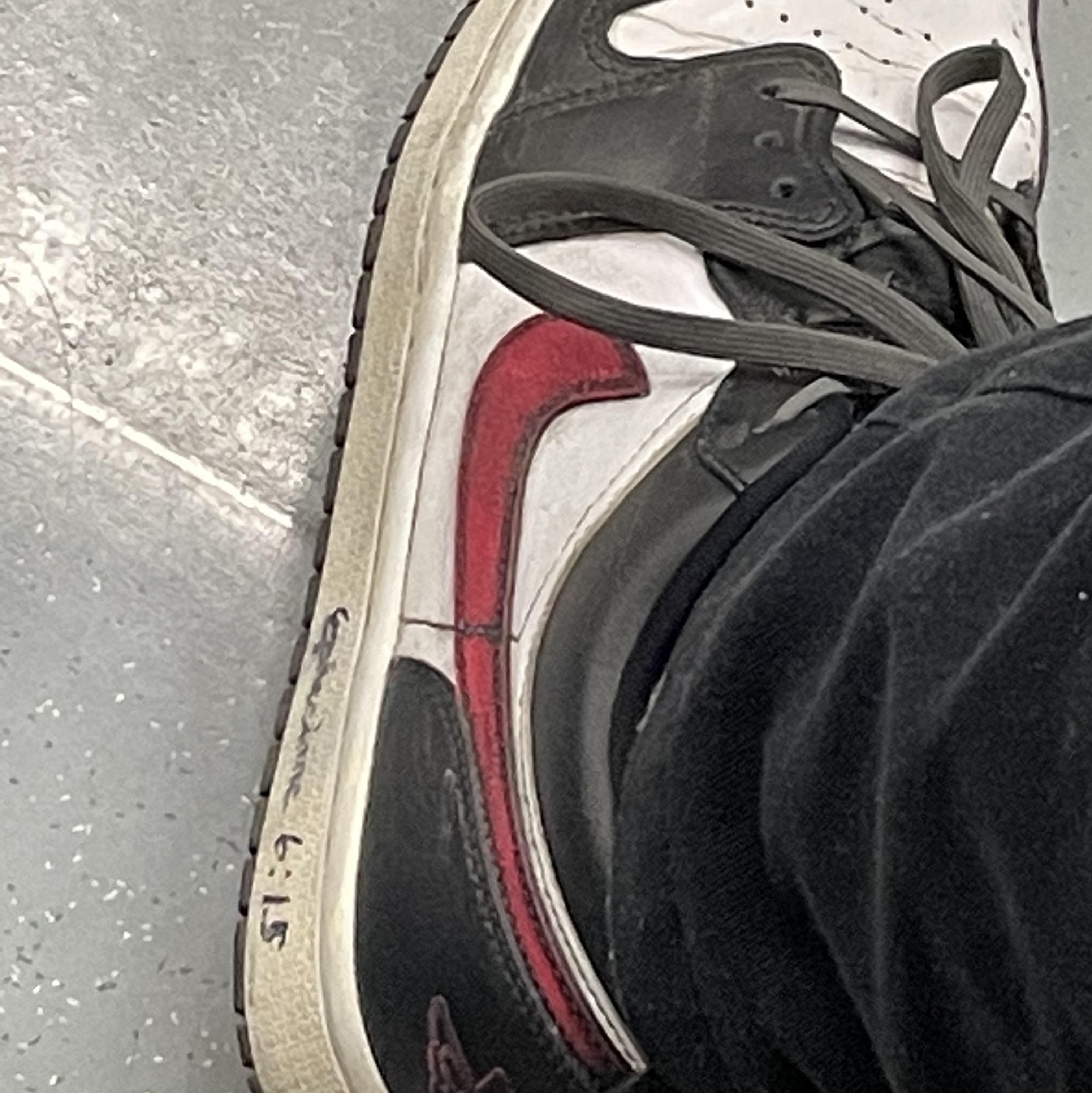 (W) Jordan 1 Low Black Siren Red 착용 스타일