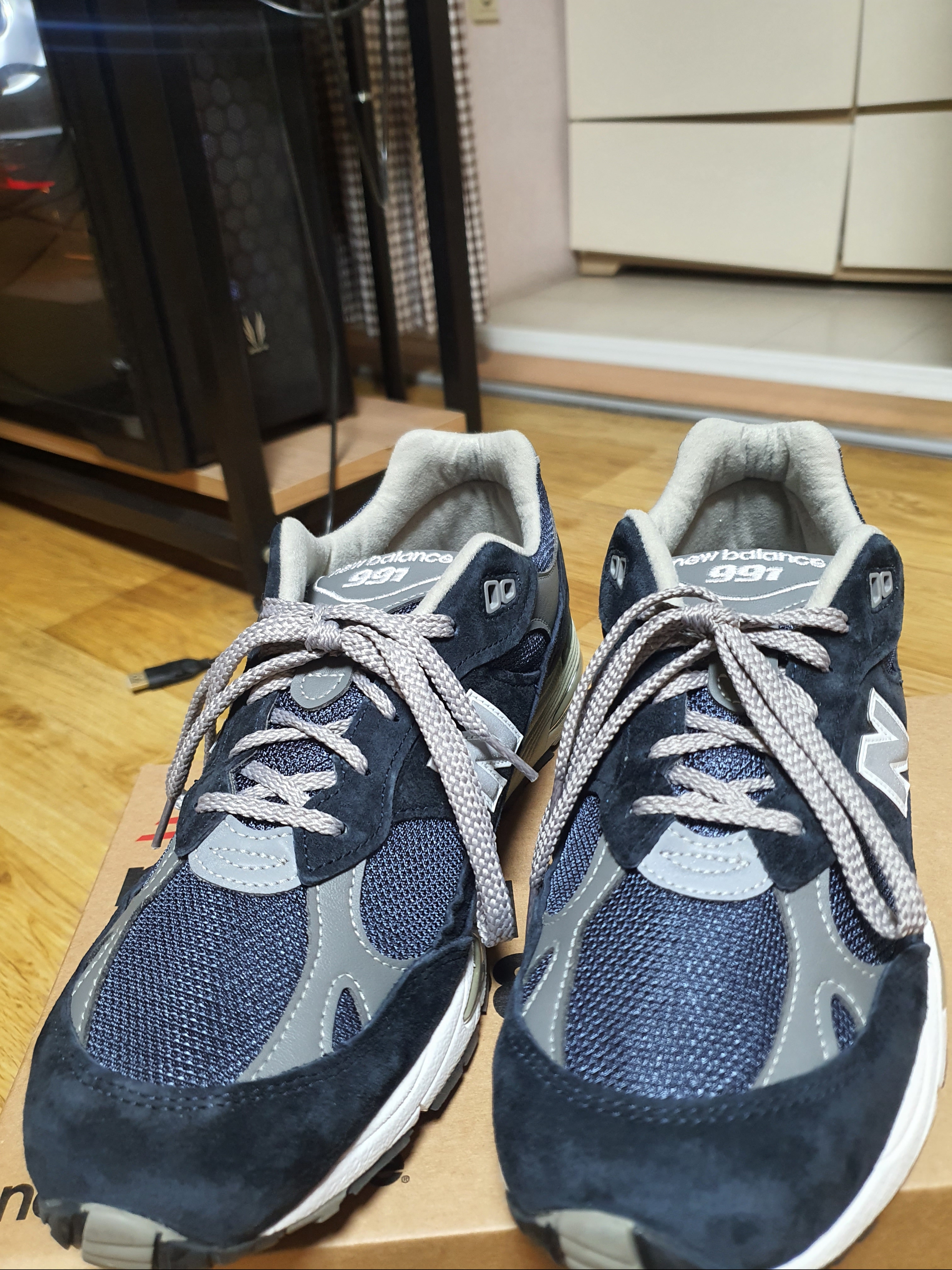 New Balance 991 Made in UK Navy 착용 스타일