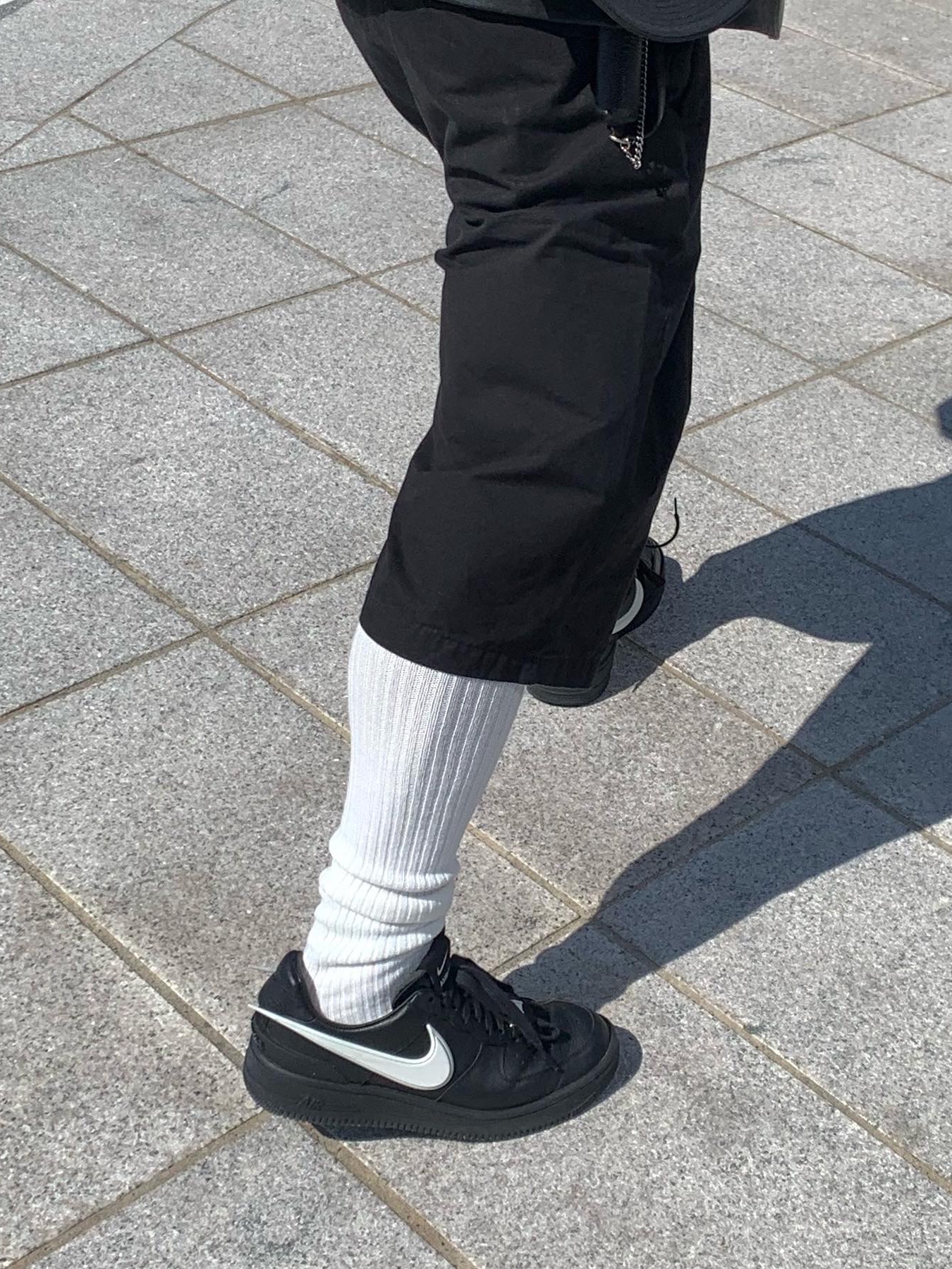 Nike x Ambush Air Force 1 Low SP Black, Arc'teryx Heliad 15 Backpack Black 착용 스타일 - 5