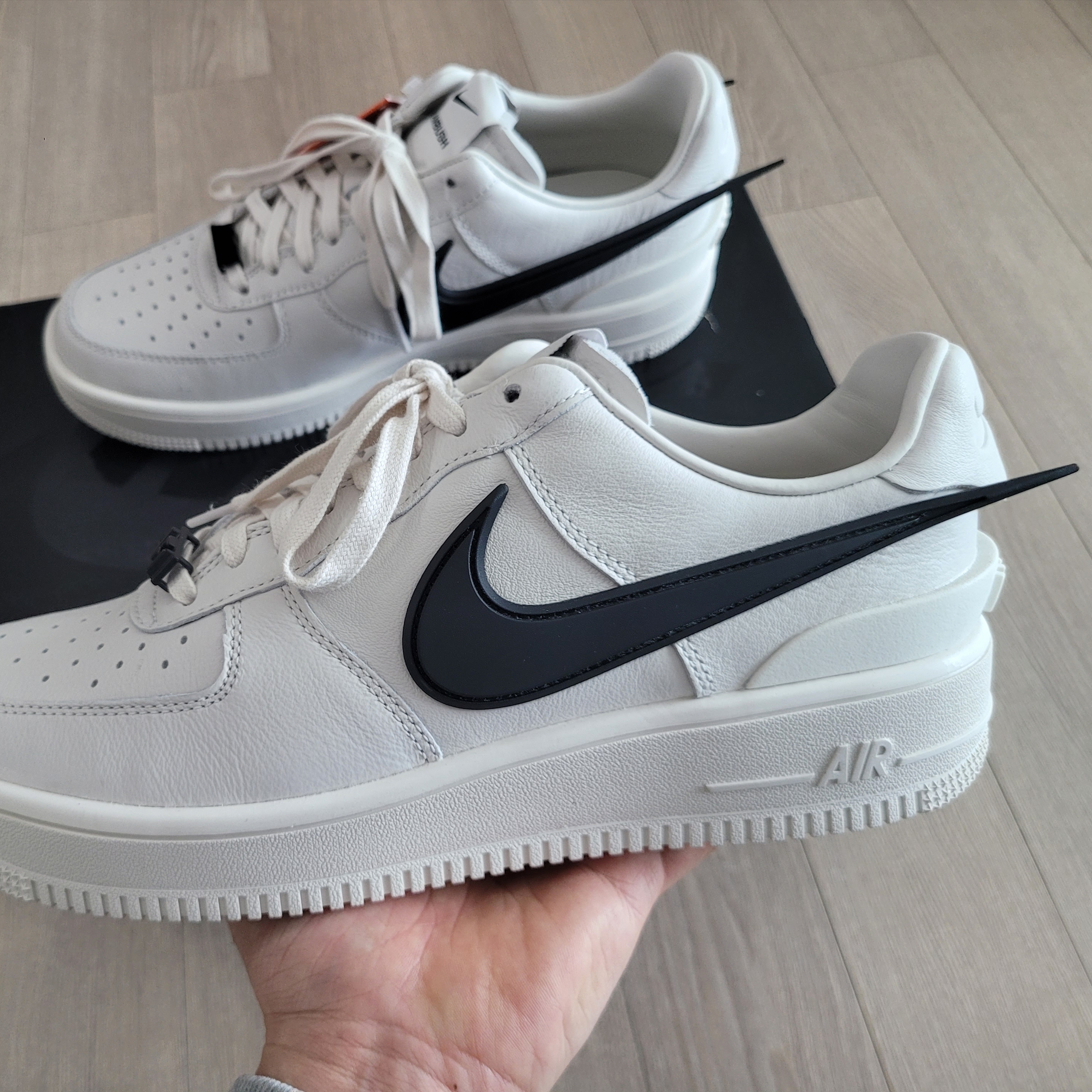 Nike x Ambush Air Force 1 Low SP Phantom 착용 스타일 - 4