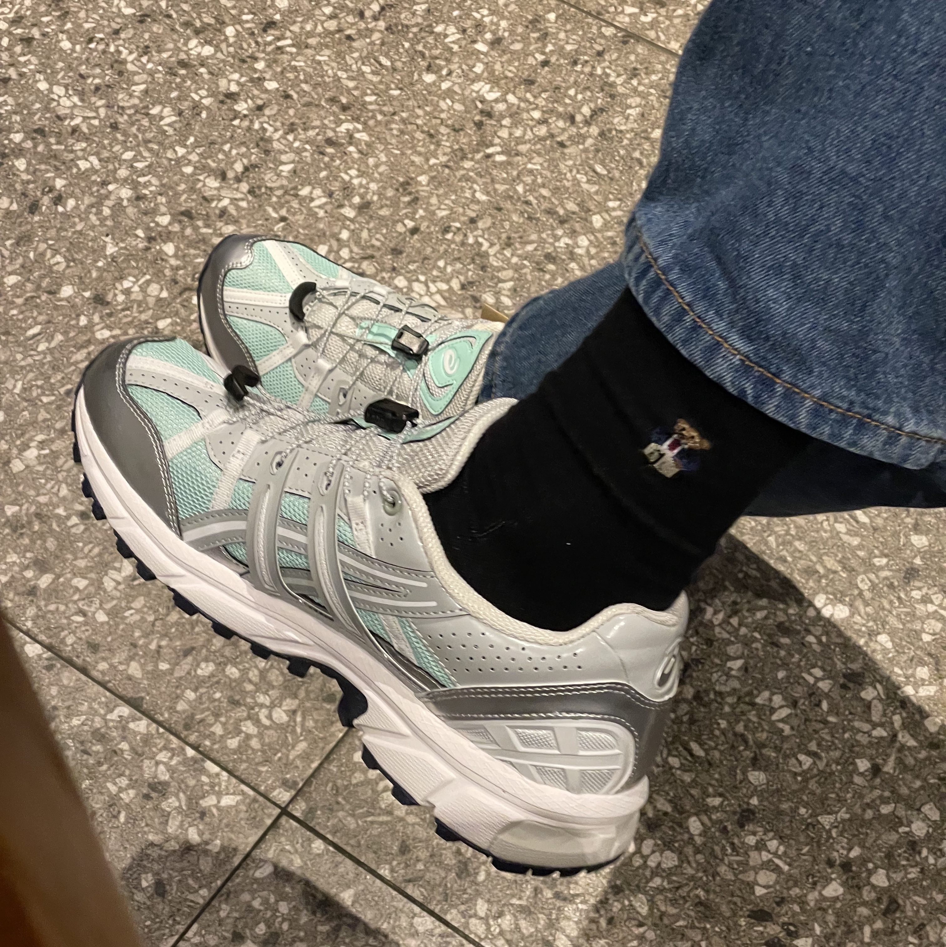 (W) Asics x Matin Kim Gel-Sonoma 15-50 Oasis Green Pure Silver, Apple AirPods Max Lightning Space Gray (Korean Ver.) 착용 스타일 - 2