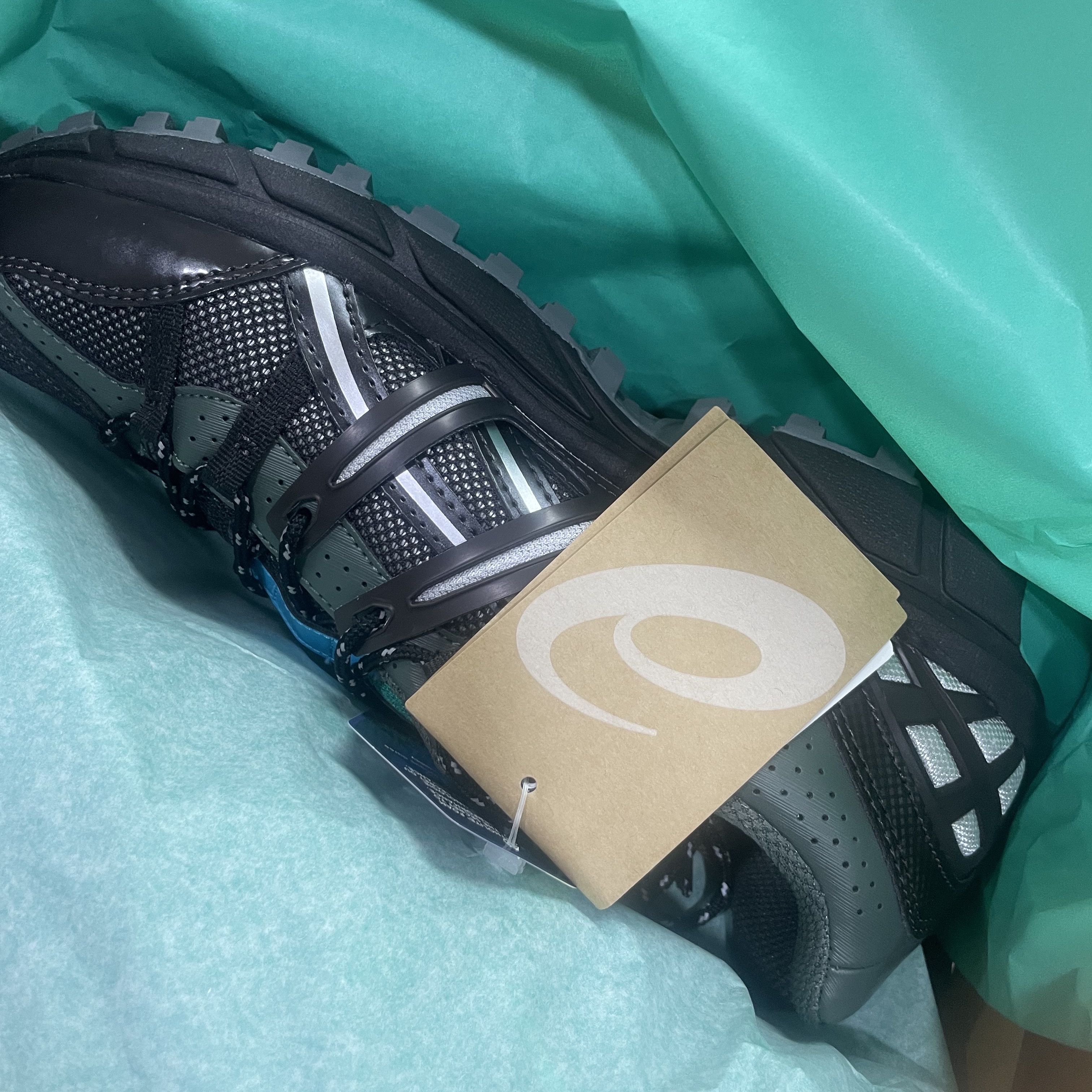(W) Asics x Matin Kim Gel-Sonoma 15-50 Black Pure Silver 착용 스타일 - 3
