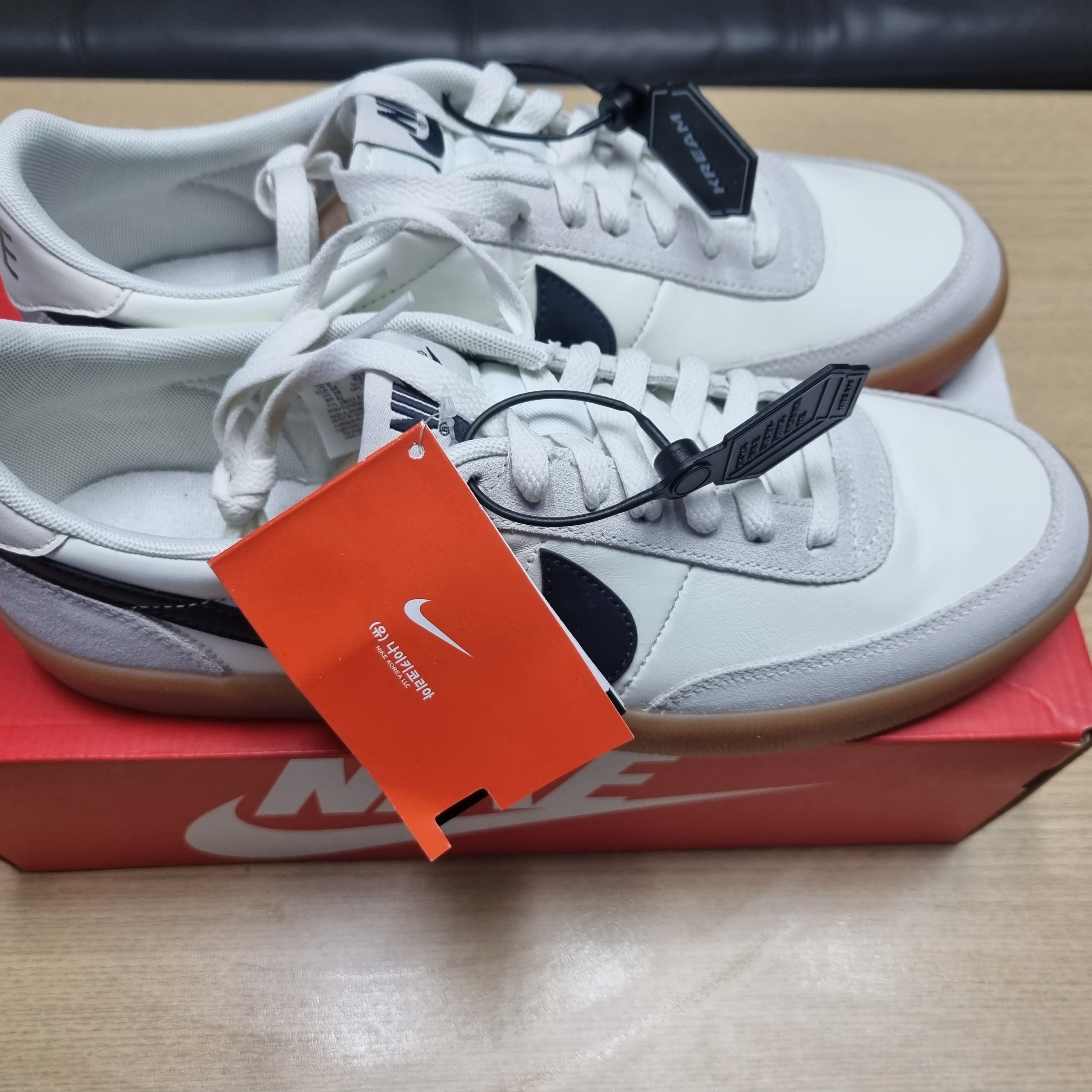 Nike Killshot 2 Leather Sail Oil Grey Gum 착용 스타일