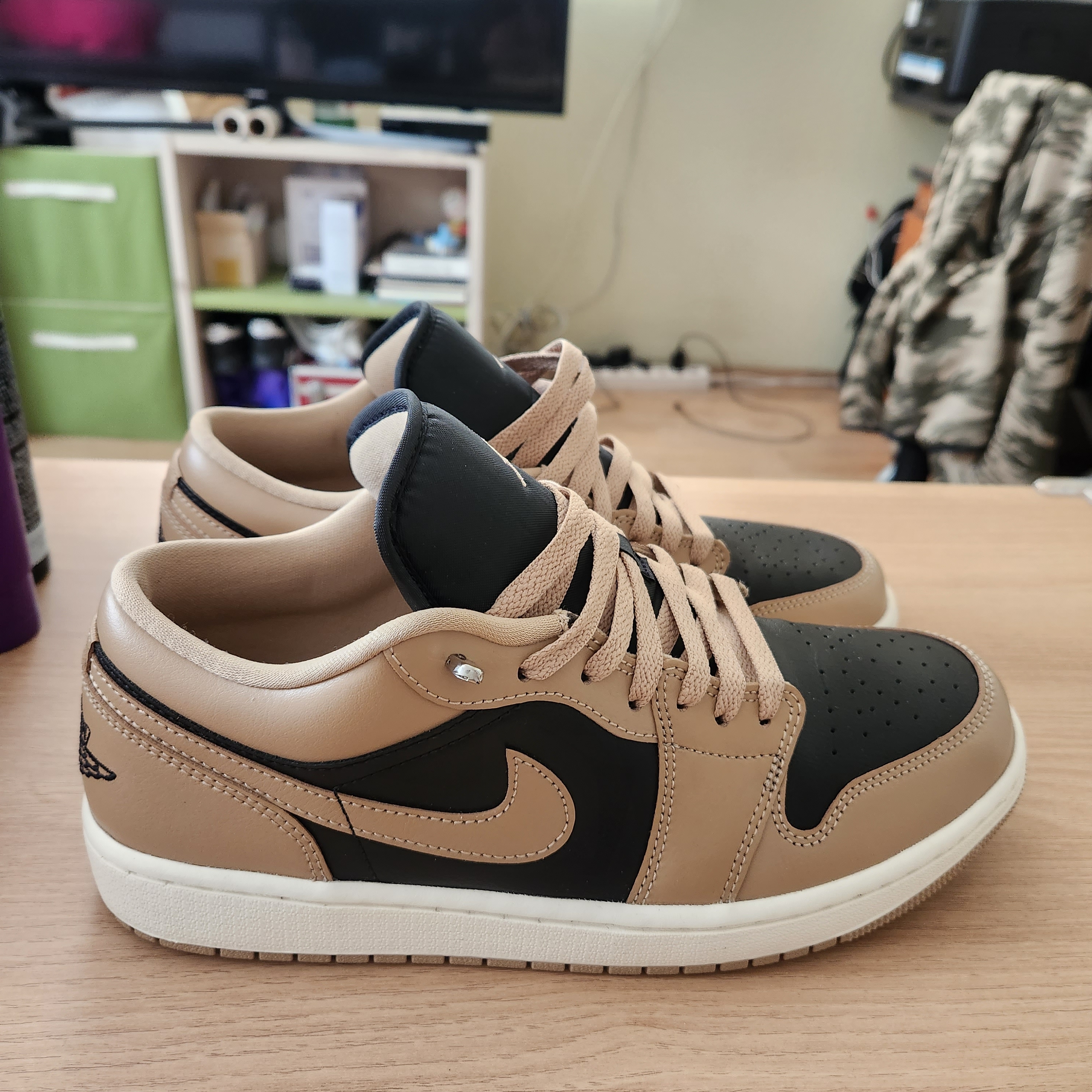 (W) Jordan 1 Low Desert Sail 착용 스타일 - 4