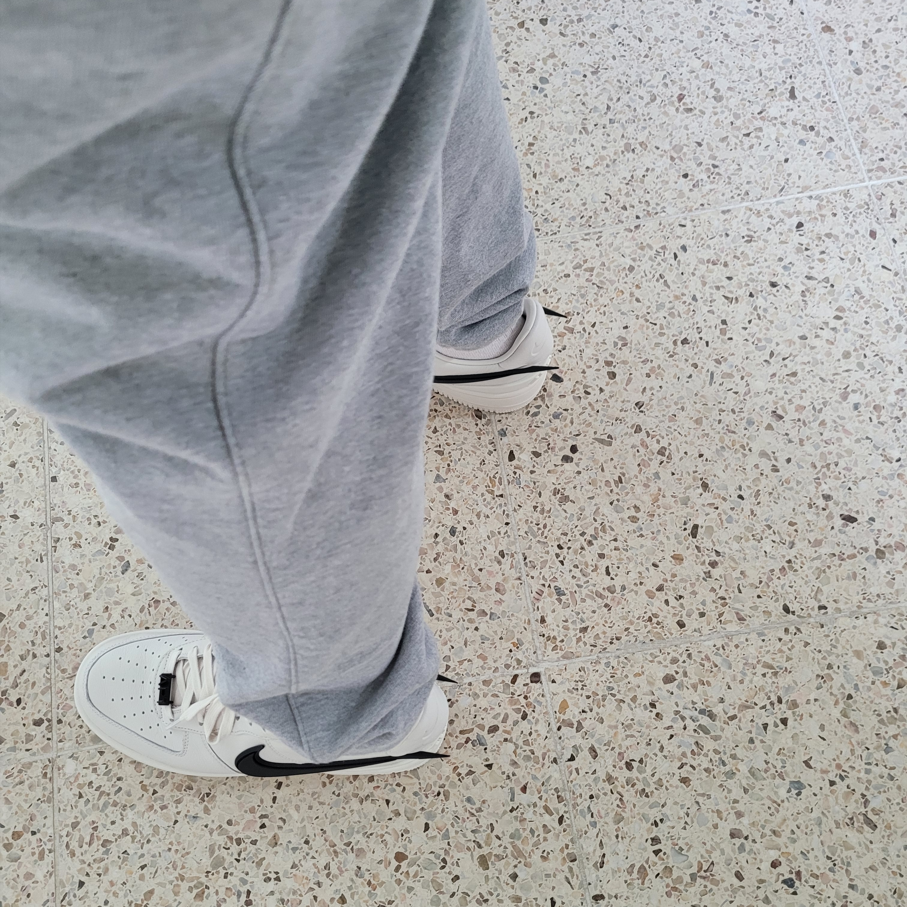 Nike x Ambush Air Force 1 Low SP Phantom 착용 스타일 - 2