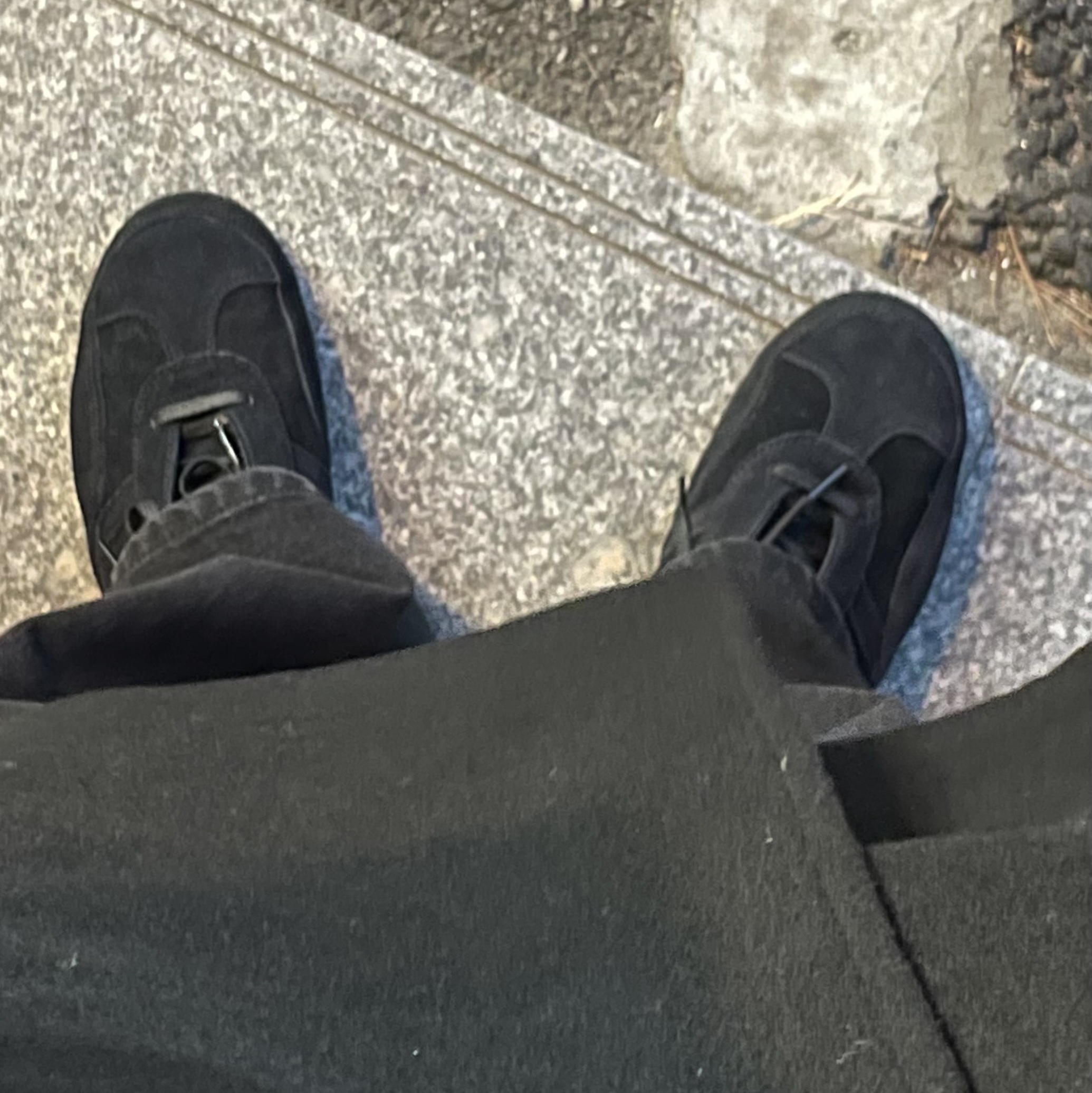 Y-3 Gazelle Black 착용 스타일