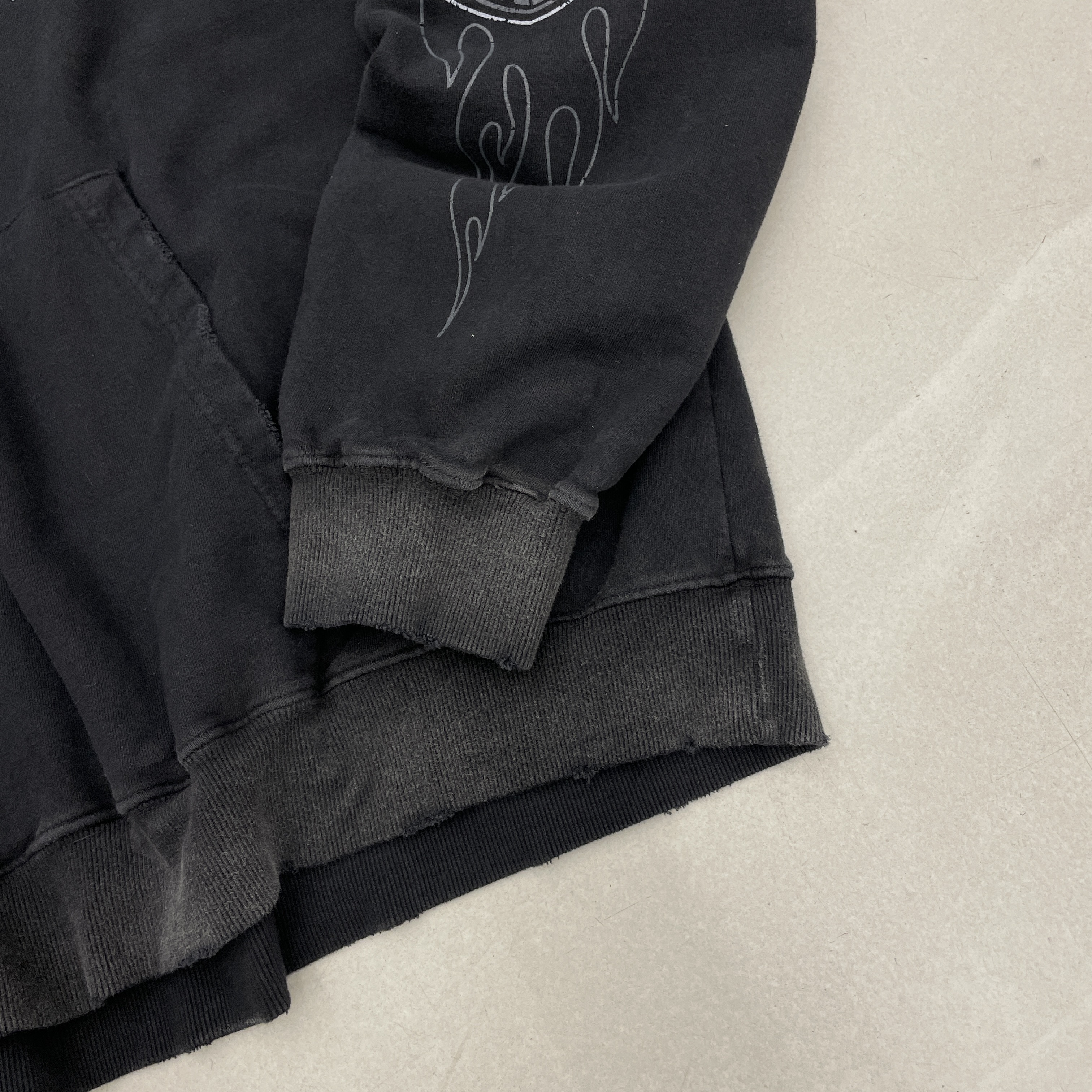 Adidas Yeezy 500 Utility Black 2018/2020 착용 스타일 - 3
