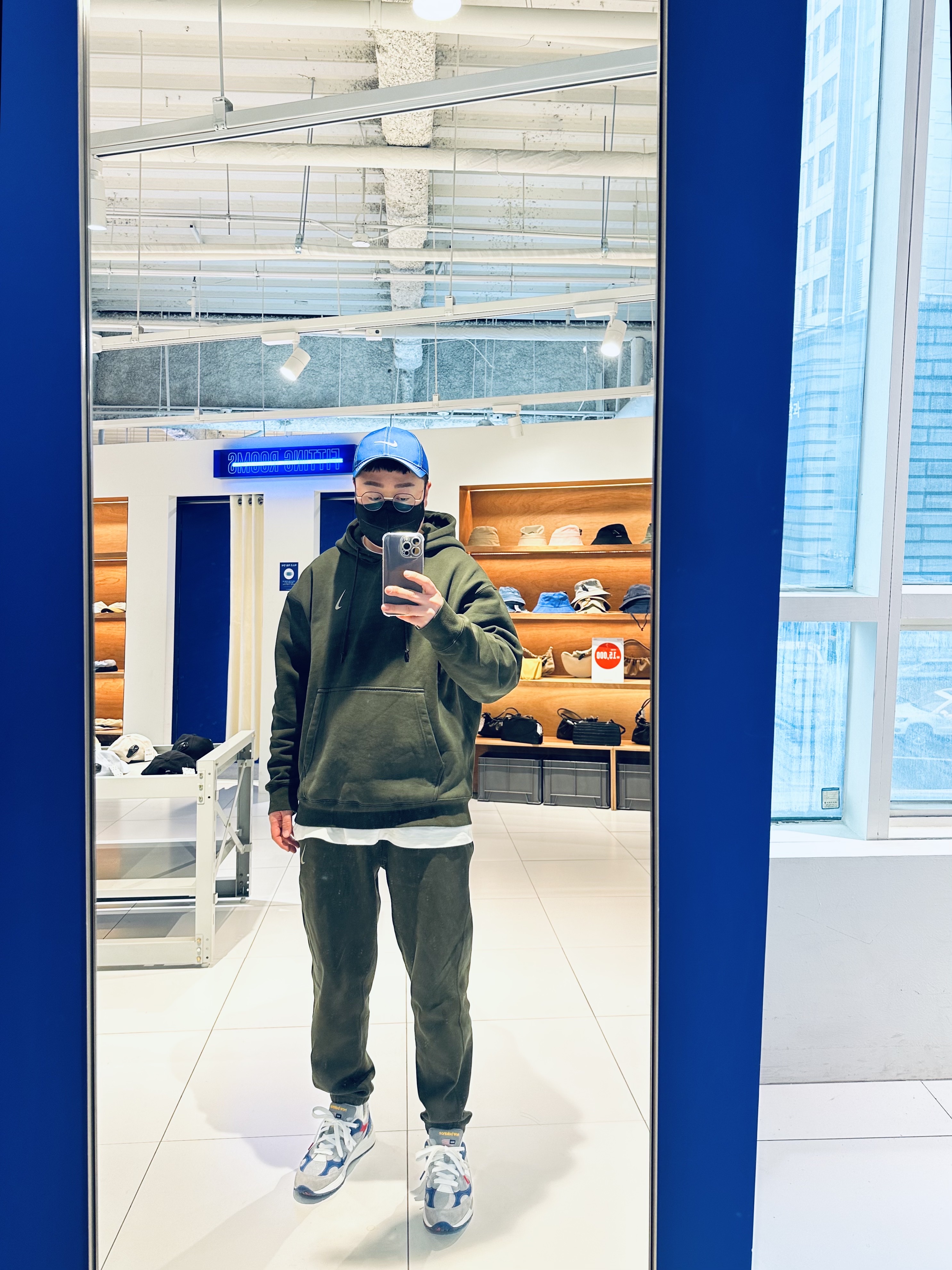 Nike x Billie Eilish NRG Fleece Hoodie Sequoia - US/EU, Nike x Billie Eilish NRG Fleece Pants Sequoia - Asia 착용 스타일 - 2