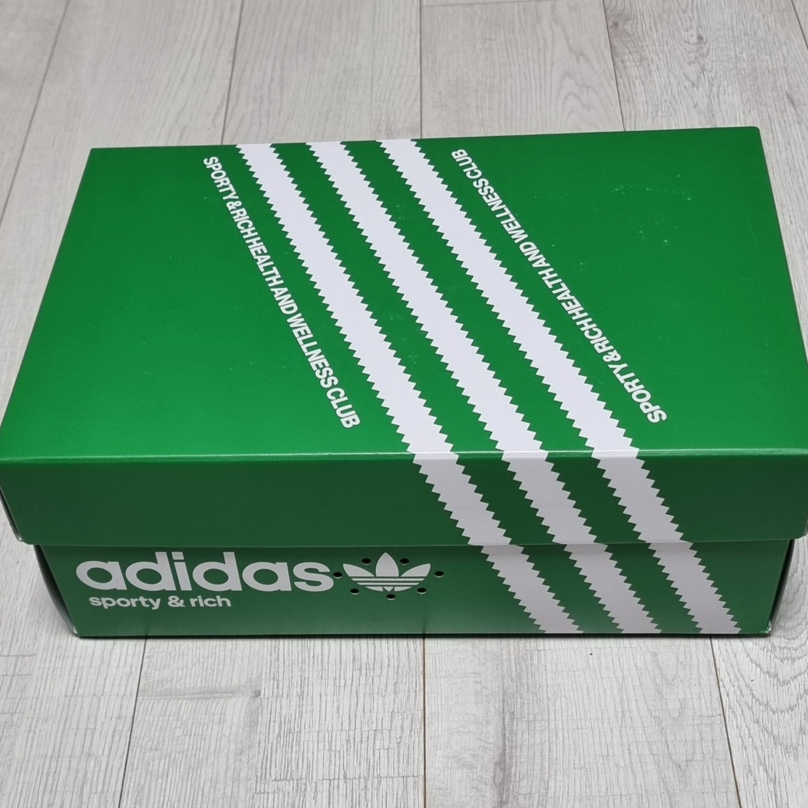 Adidas x Sporty & Rich Samba OG Cloud White Green 착용 스타일 - 5
