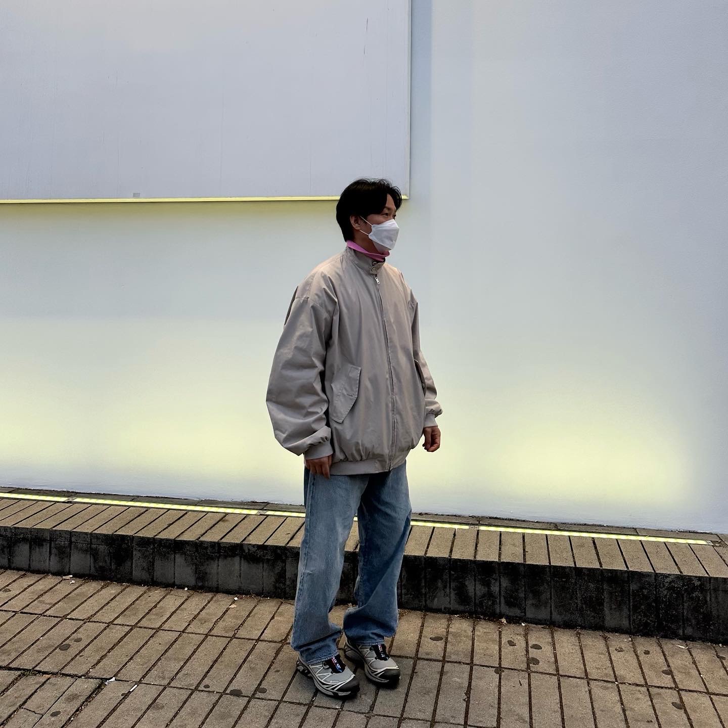 Salomon XT-6 Gore-Tex Vintage Khaki, Comoli 5P Denim Pants Bleach - 23SS 착용 스타일 - 2