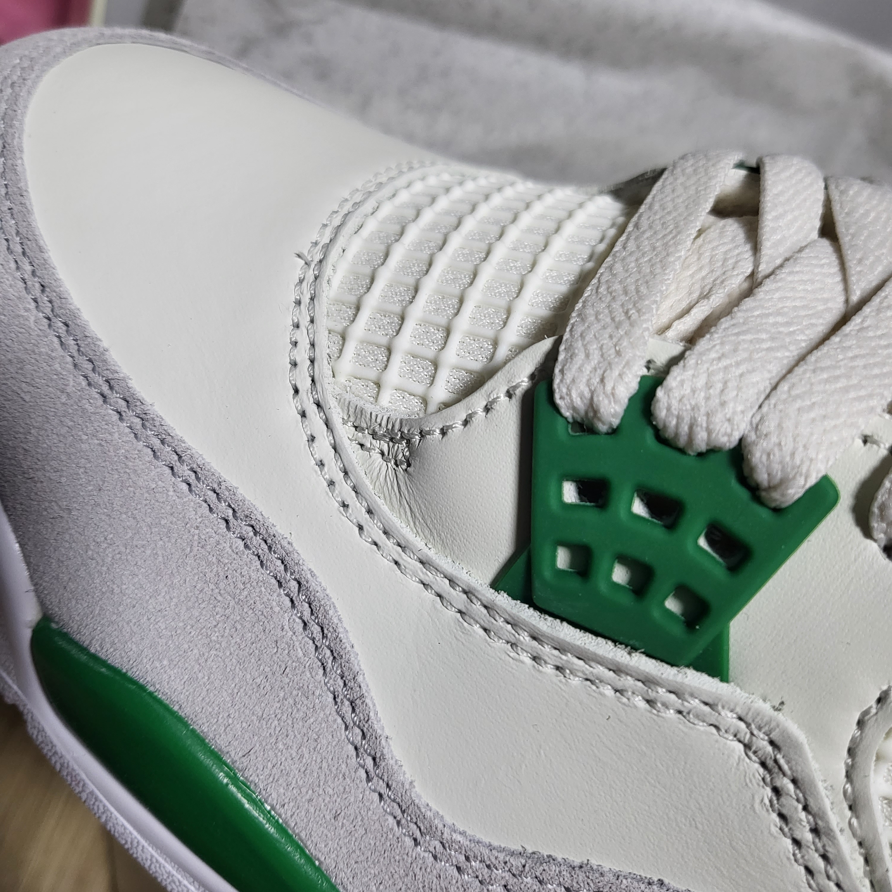 Jordan 4 x Nike SB Retro SP Pine Green 착용 스타일 - 2