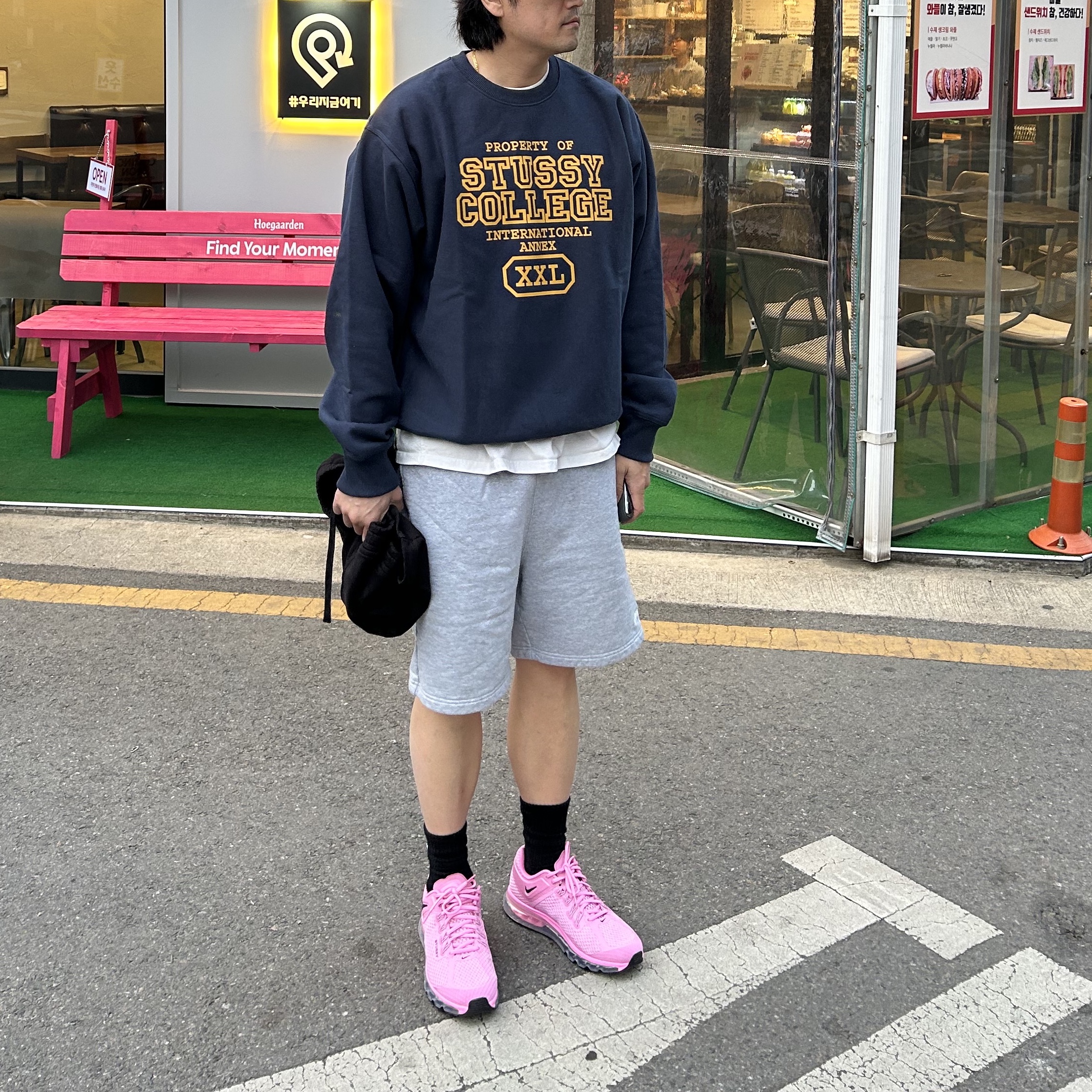 Nike x Stussy Air Max 2013 Psychic Pink, Stussy Property of Crew Crewneck Navy 착용 스타일 - 2