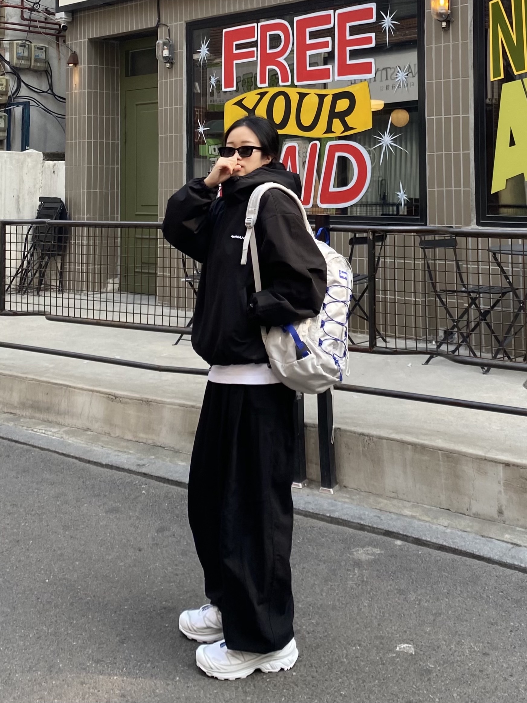 Salomon XT-6 ADV White, Supreme Backpack Silver - 22SS 착용 스타일 - 1
