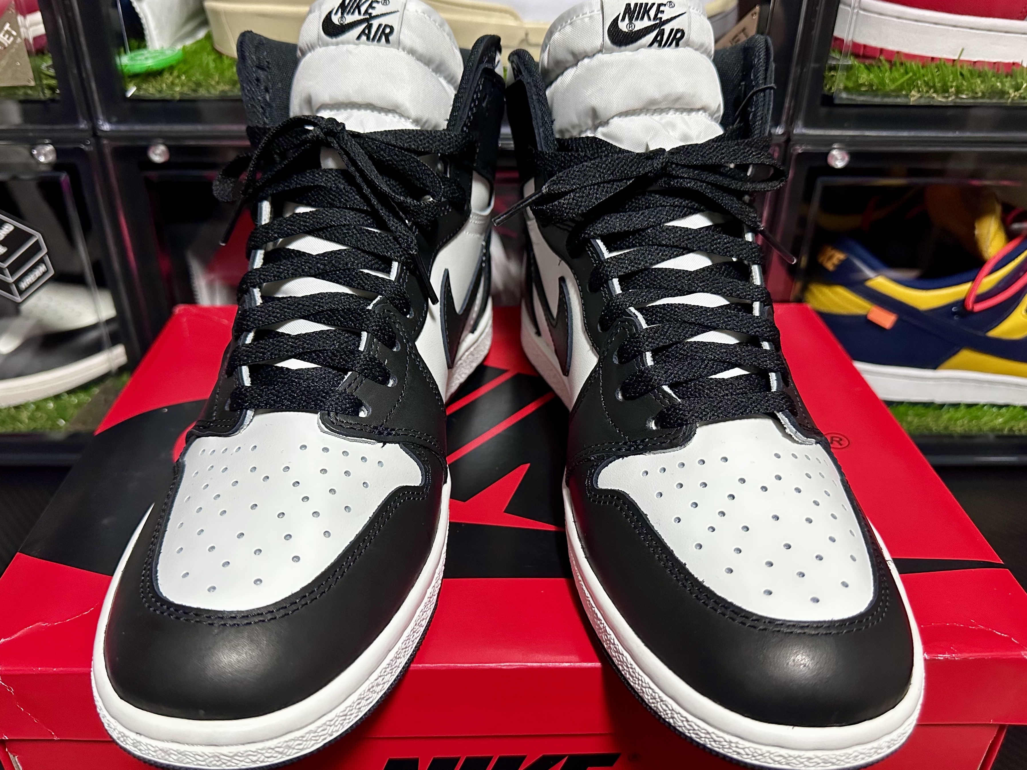 Jordan 1 High 85 Black White, Jordan 1 x Travis Scott x Fragment Retro Low OG SP Military Blue 착용 스타일 - 4