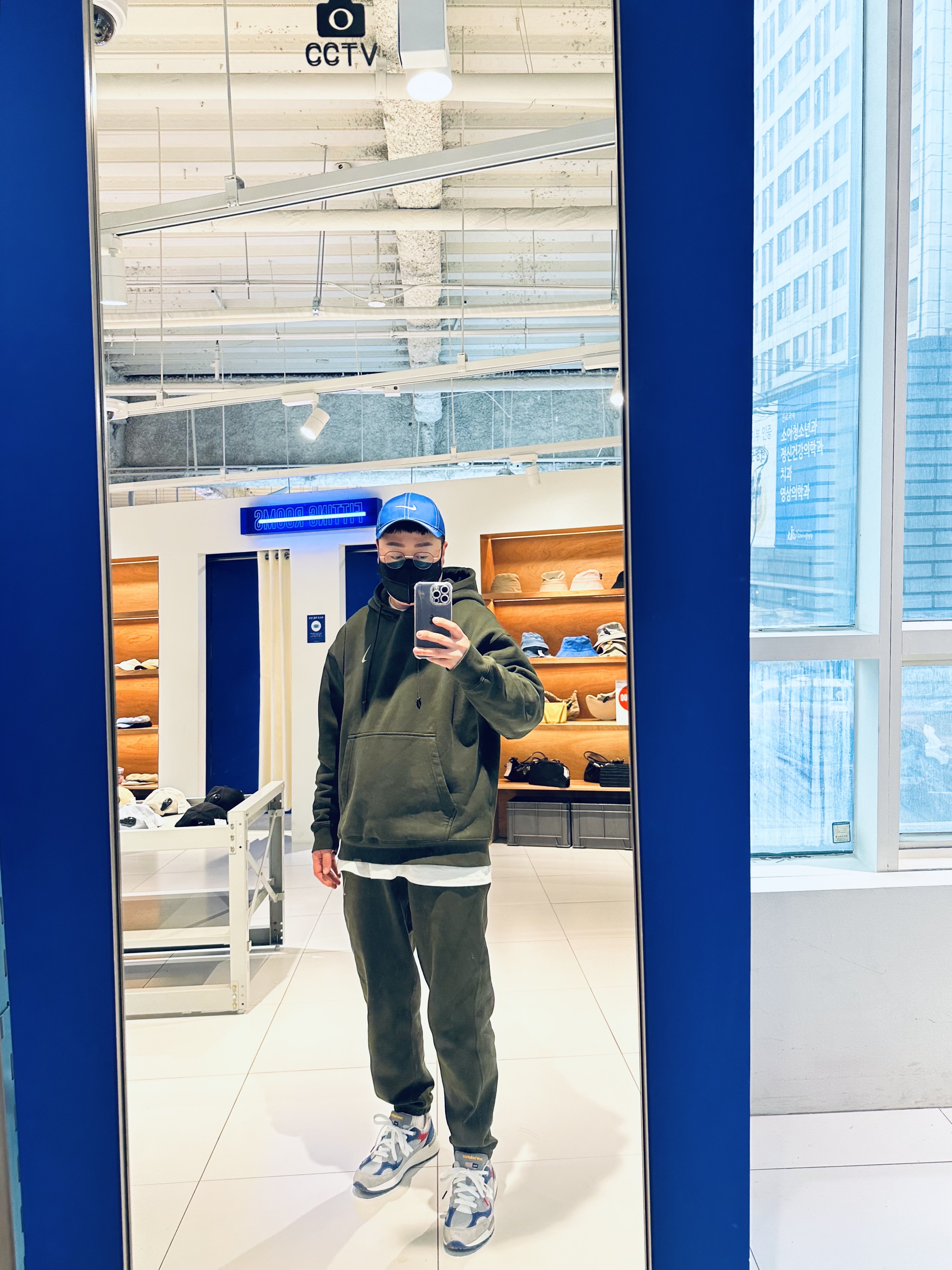 Nike x Billie Eilish NRG Fleece Hoodie Sequoia - US/EU, Nike x Billie Eilish NRG Fleece Pants Sequoia - Asia 착용 스타일 - 3