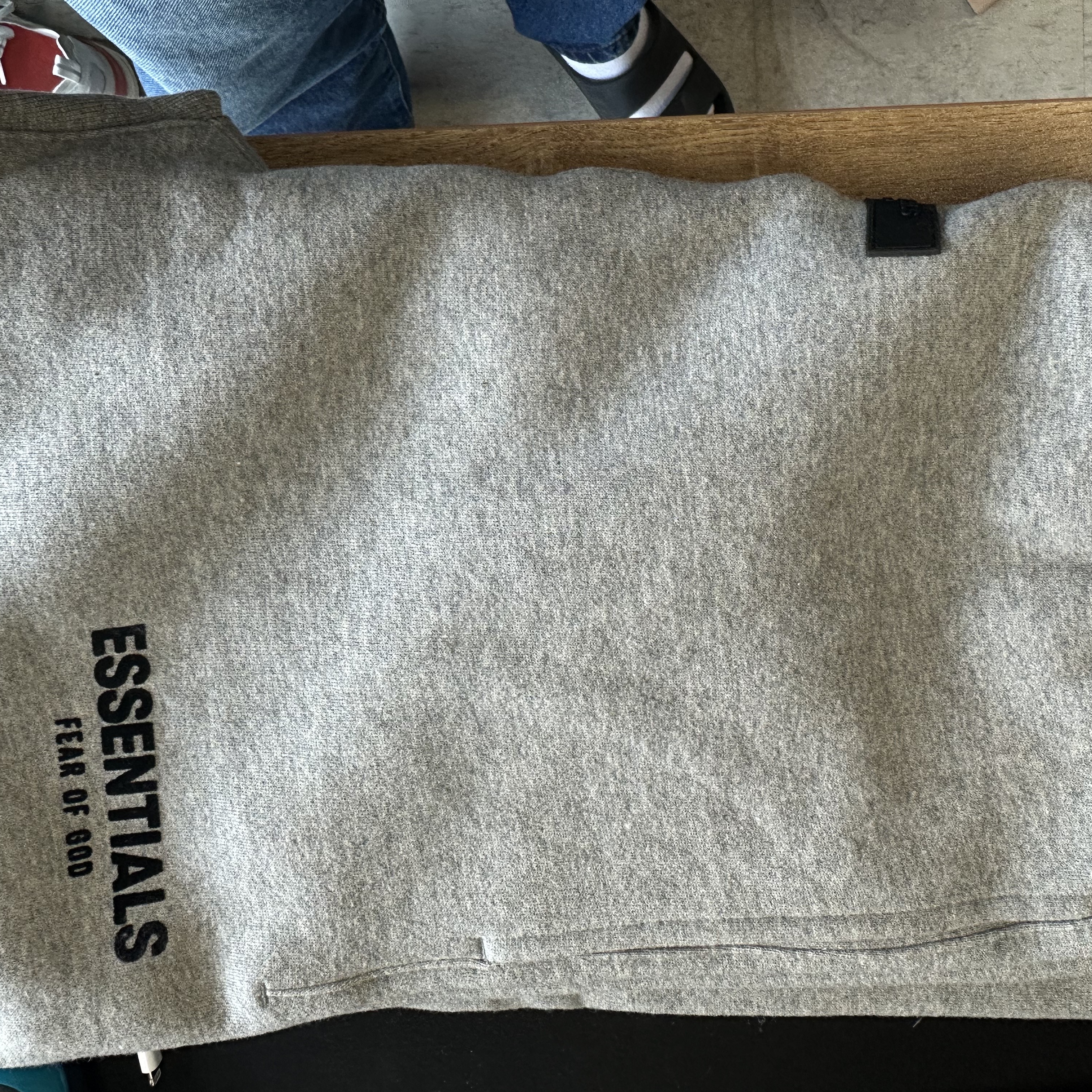 Essentials The Core Collection Relaxed Sweatpants Dark Oatmeal 착용 스타일 - 2