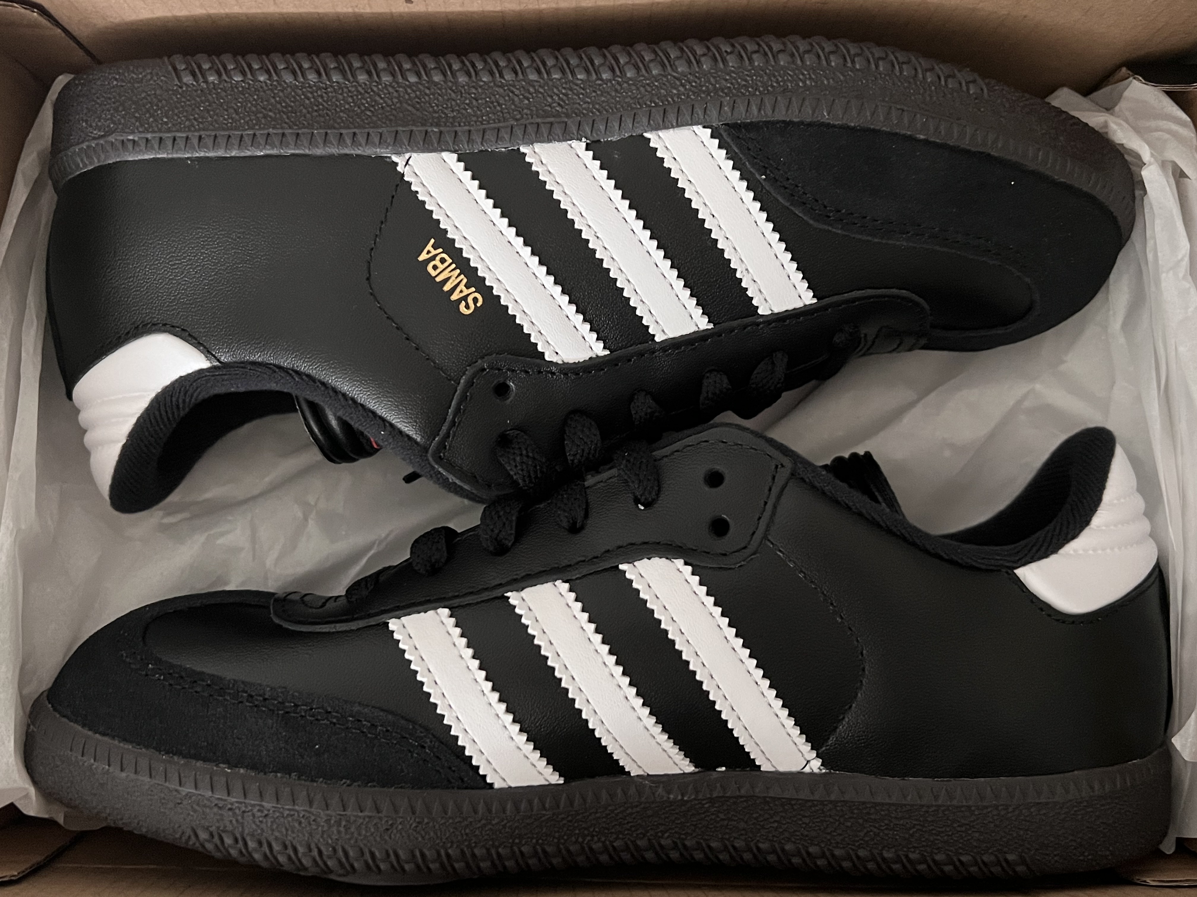 (J) Adidas Samba Classic Core Black 착용 스타일 - 2