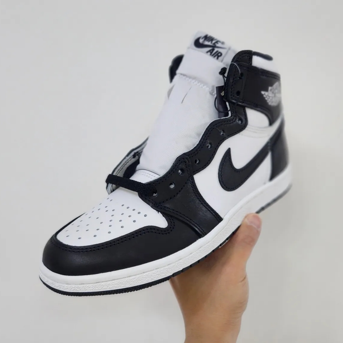 Jordan 1 High 85 Black White 착용 스타일 - 1