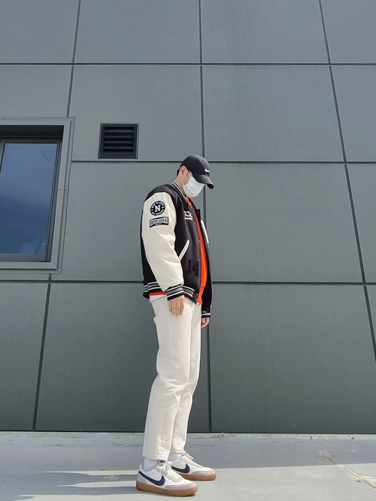 Puma x AMI Crewneck Sweatshirt Orange, Nike x J.Crew Killshot 2 Sail Midnight Navy 착용 스타일 - 3