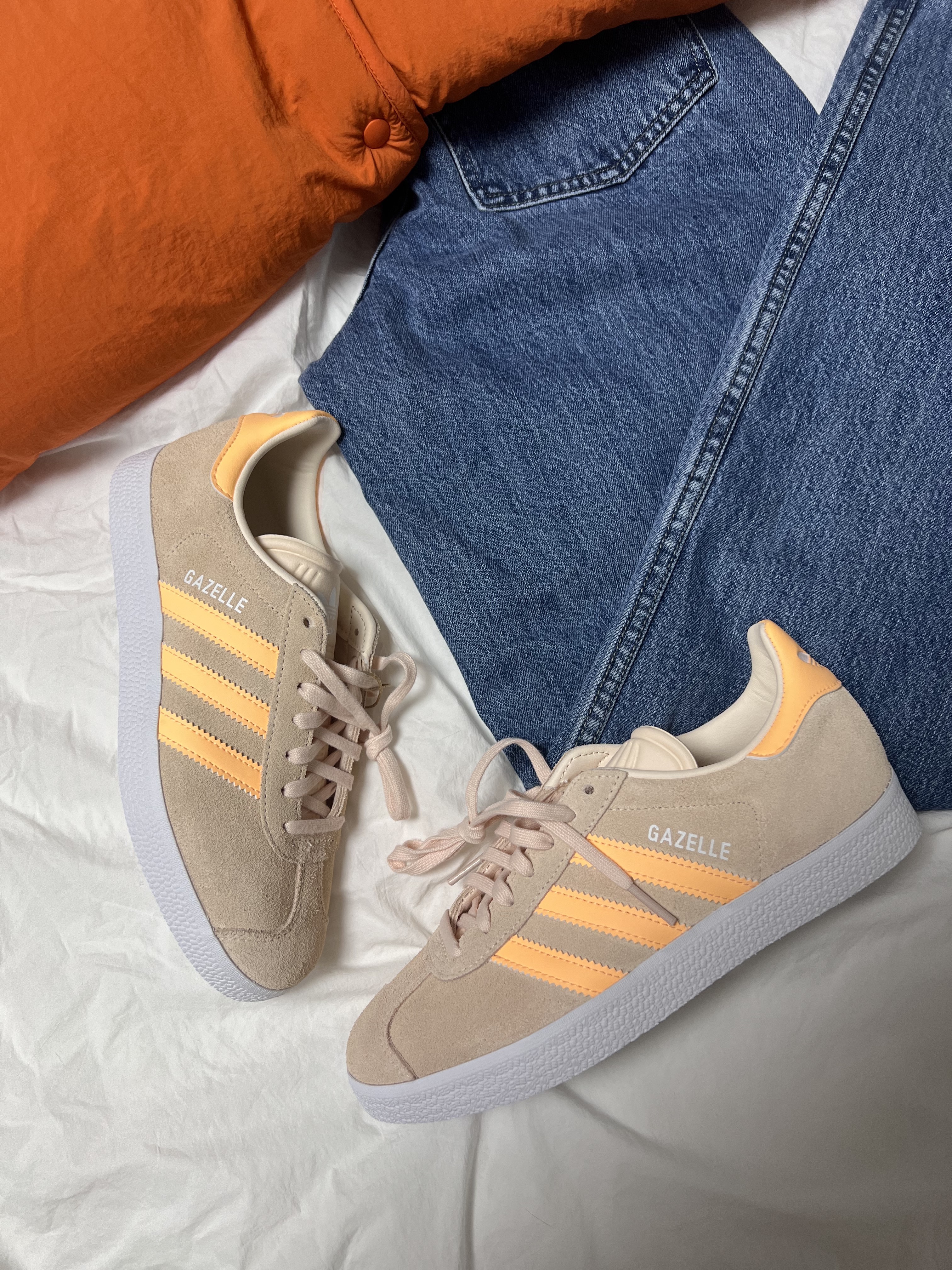 (W) Adidas Gazelle Bliss Orange Acid Orange 착용 스타일