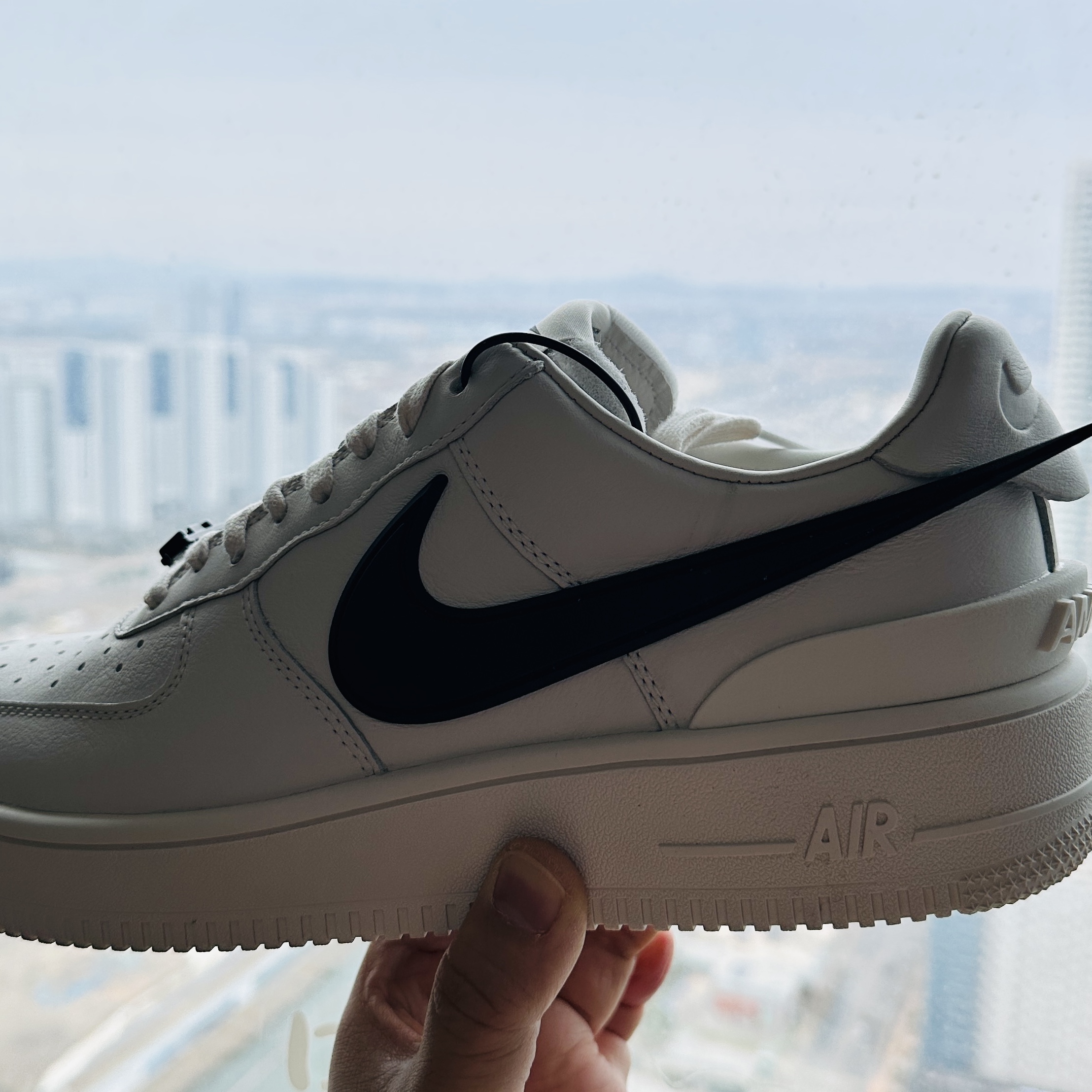 Nike x Ambush Air Force 1 Low SP Phantom 착용 스타일