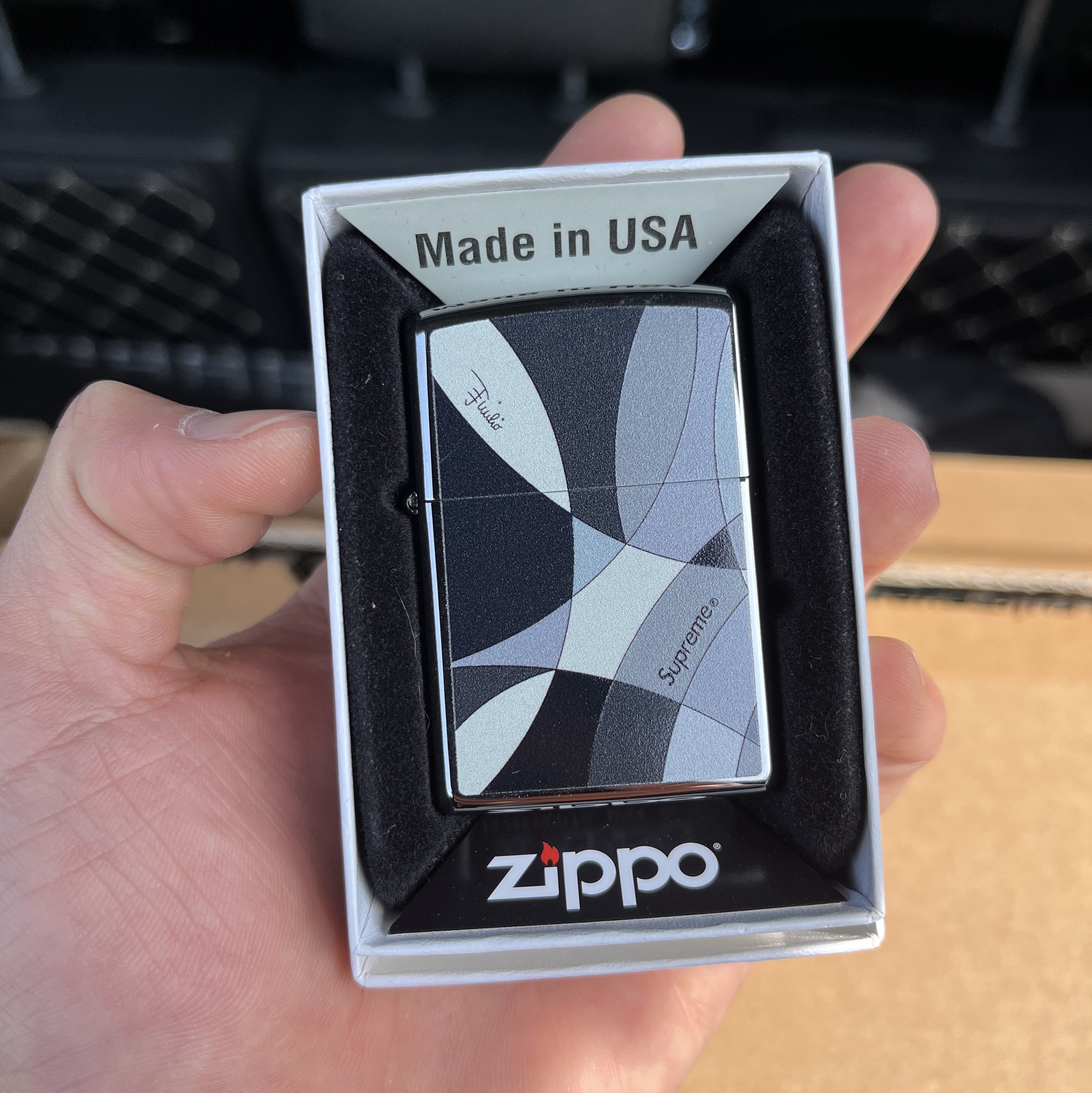 Supreme x Emilio Pucci Zippo Black - 21SS 착용 스타일