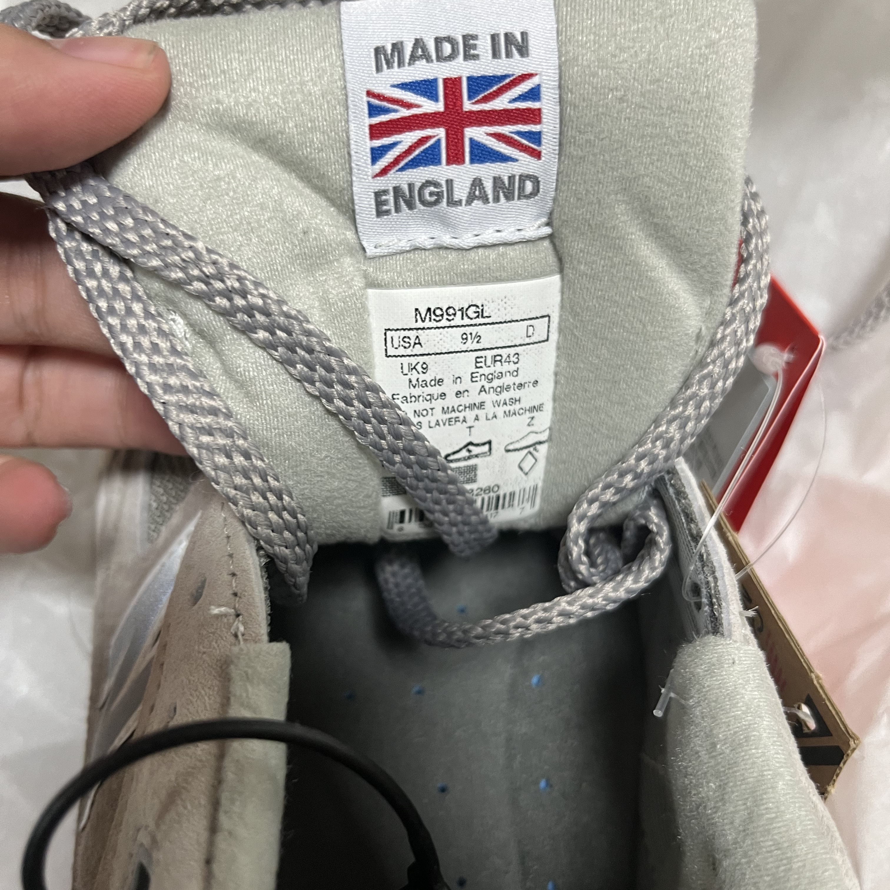 New Balance 991 Made in UK Grey 착용 스타일 - 2