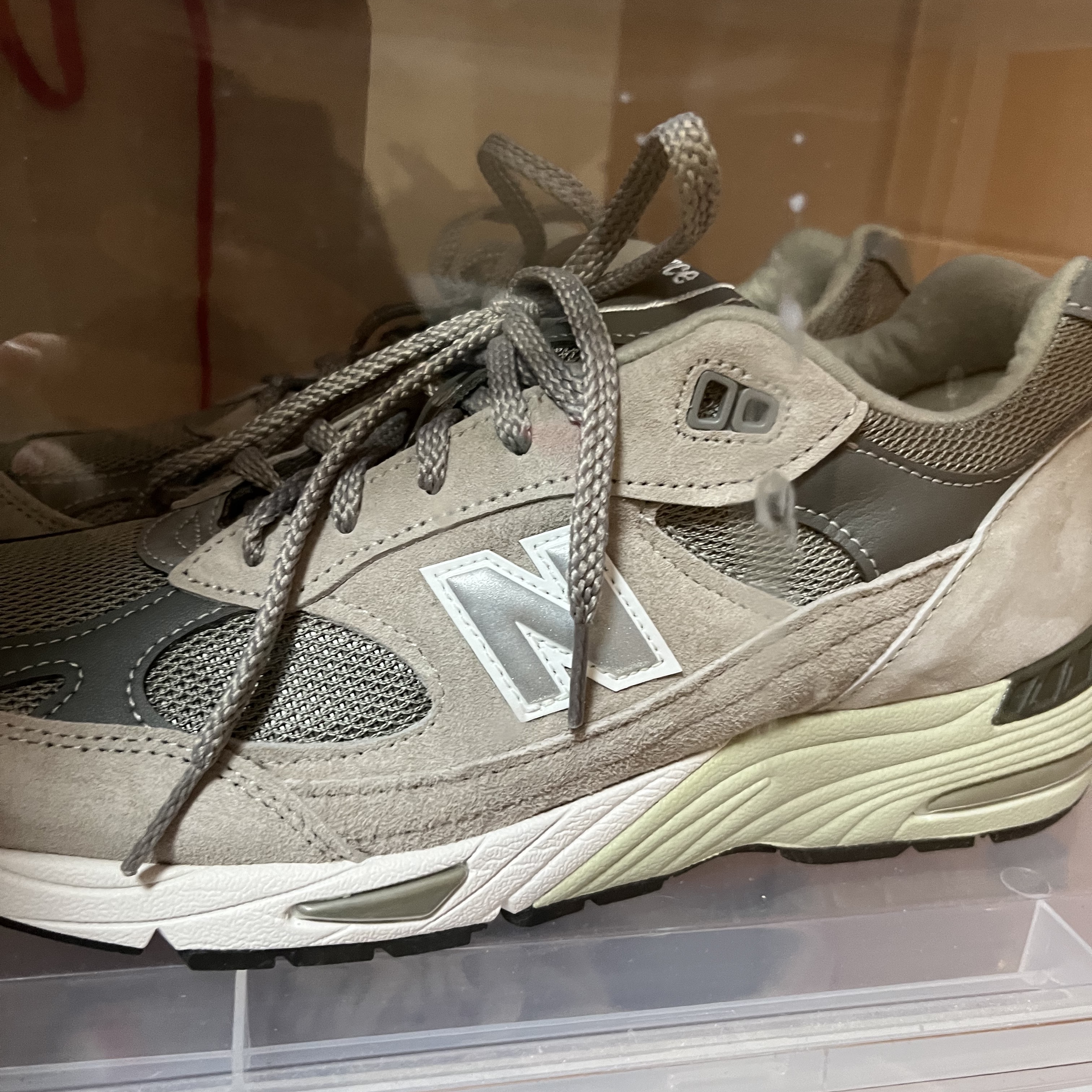 New Balance 991 Made in UK Grey 착용 스타일 - 1
