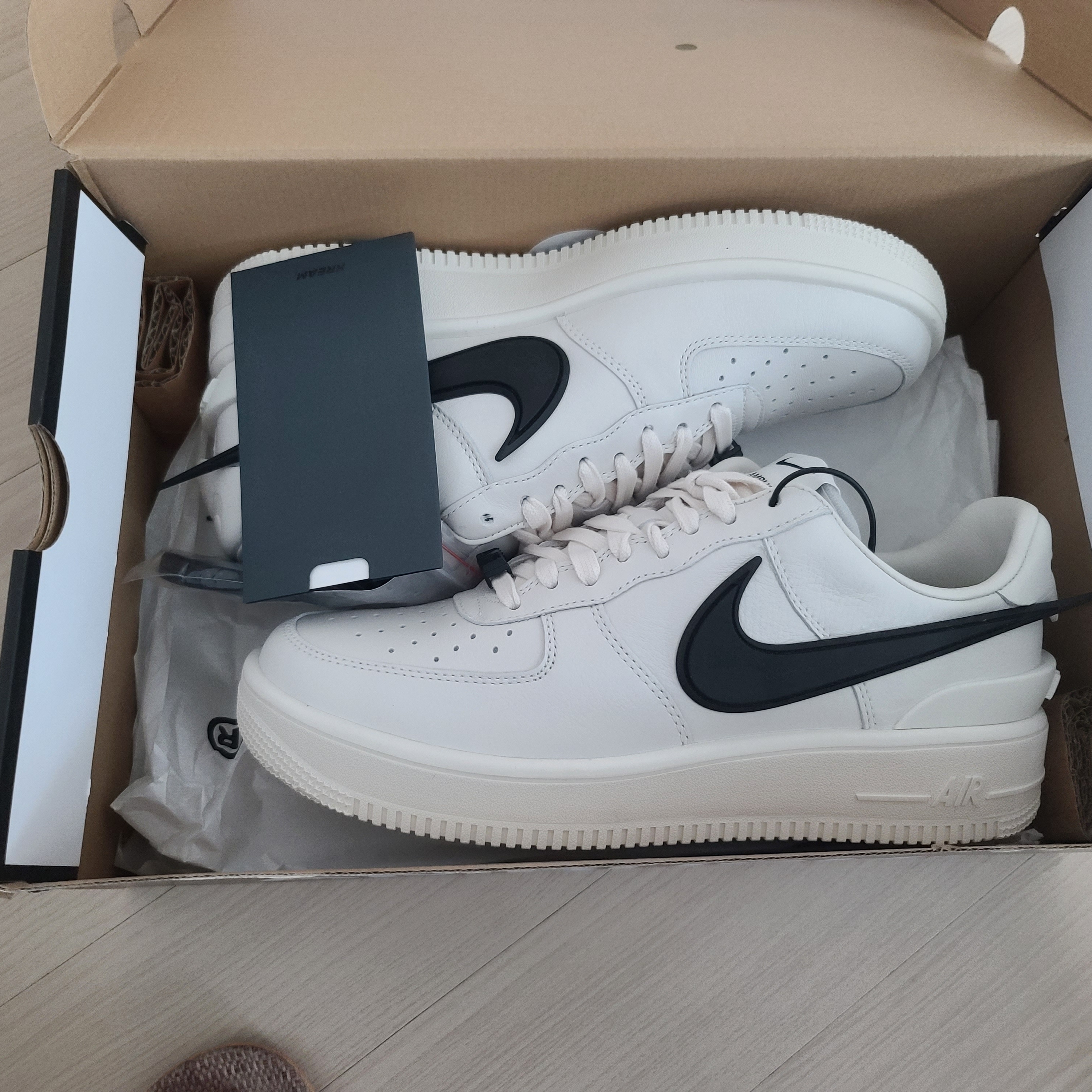 Nike x Ambush Air Force 1 Low SP Phantom 착용 스타일 - 3