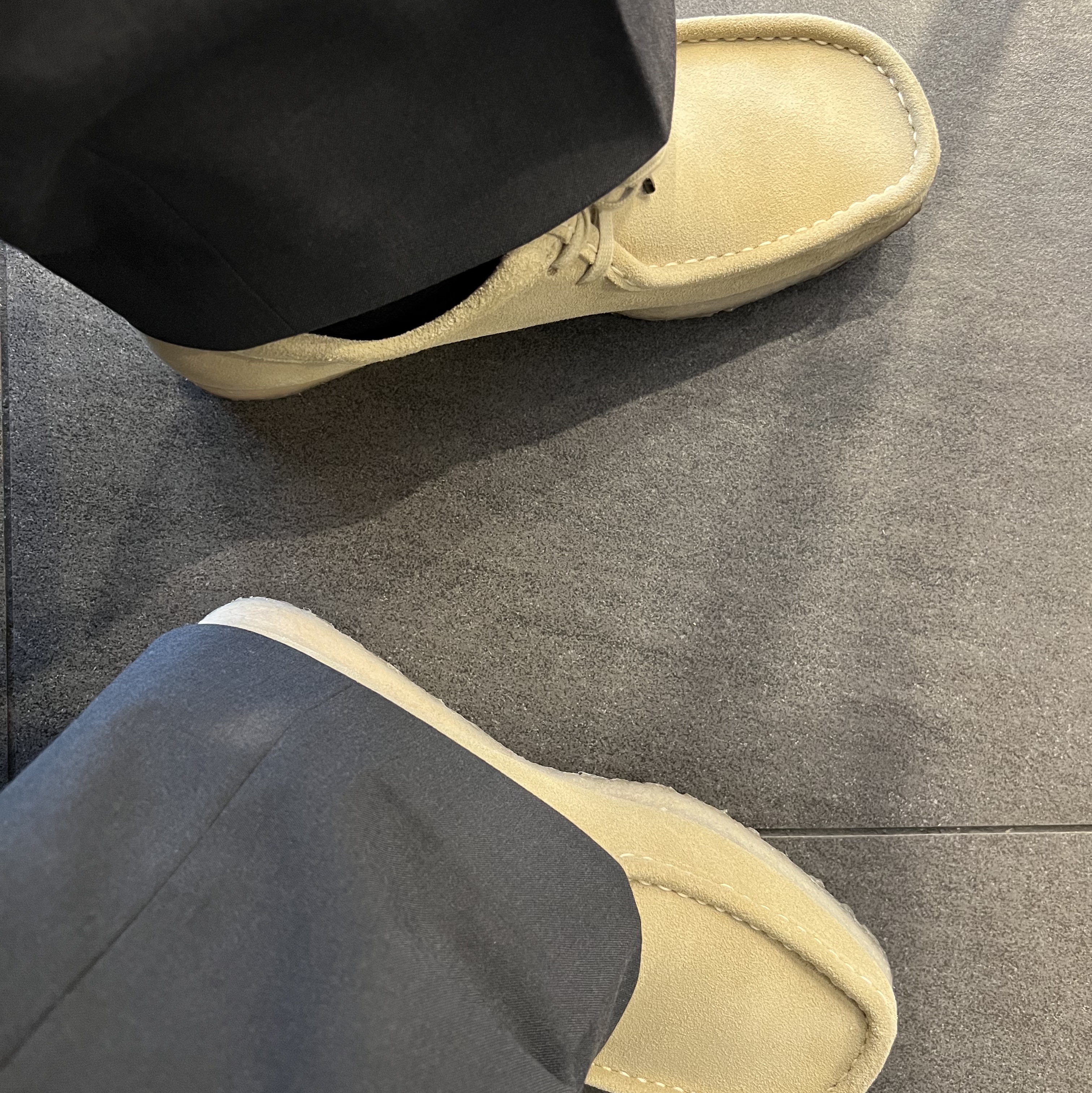 Clarks Wallabee Maple Suede 착용 스타일