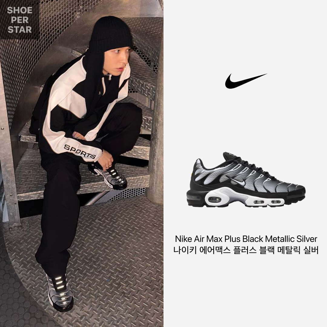 Nike Air Max Plus Black Metallic Silver 착용 스타일 - 1