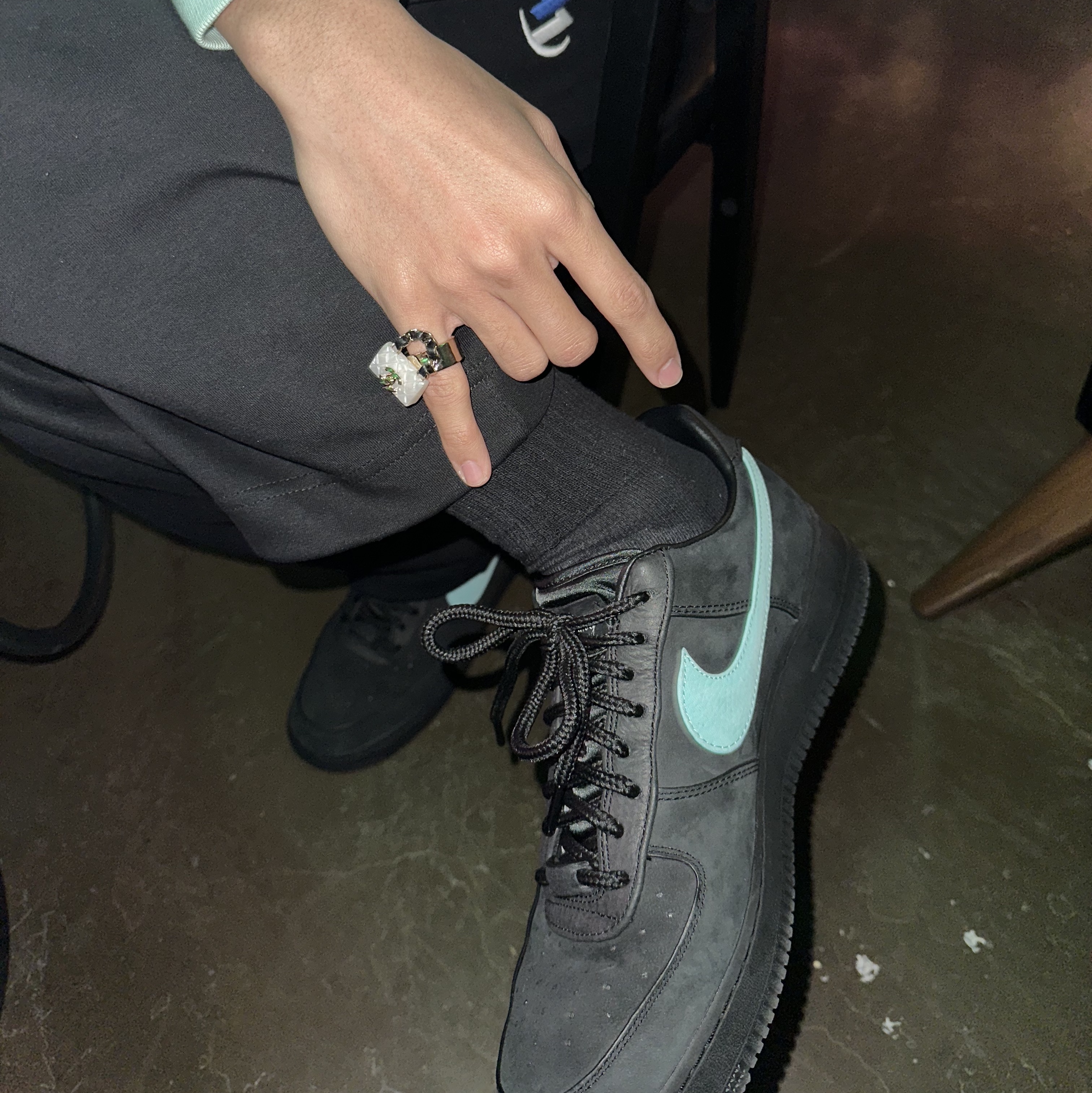 Nike x Tiffany & Co. Air Force 1 Low SP 1837, Zara x Ader Error Jogger Pants Black 착용 스타일