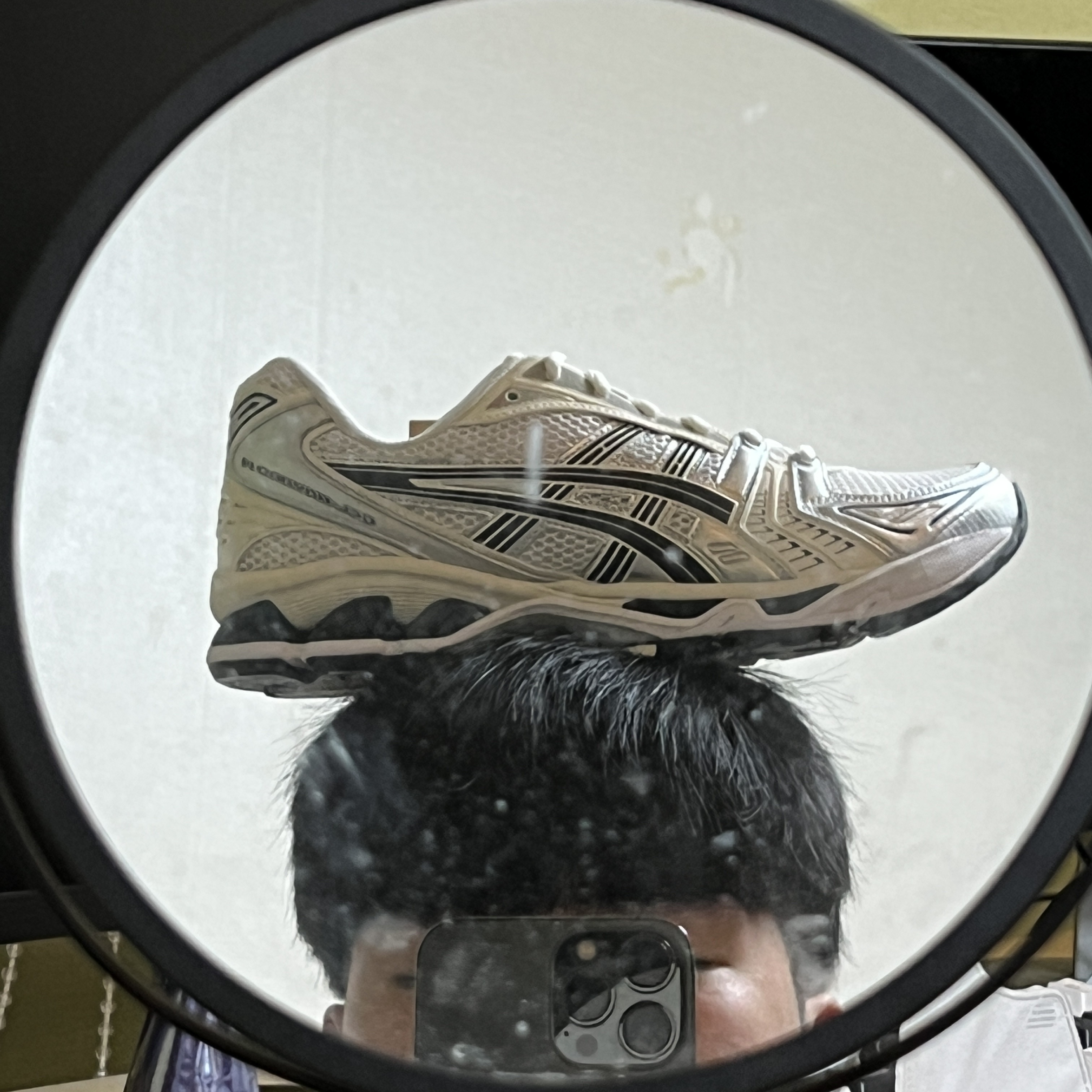 (W) Asics Gel-Kayano 14 White Midnight, Converse x Ader Error Chuck 70 High White 착용 스타일 - 2