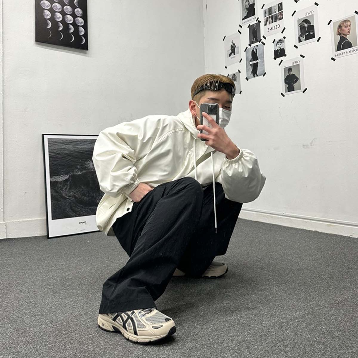 Asics Gel-Venture 6 Feather Grey Black, Gentle Monster x Maison Margiela MM003 Black Black 착용 스타일 - 2
